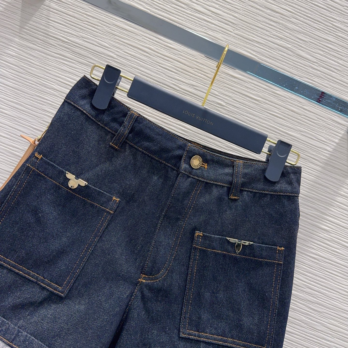 [TOP] Louis Vuitton LV Denim Shorts - Blue