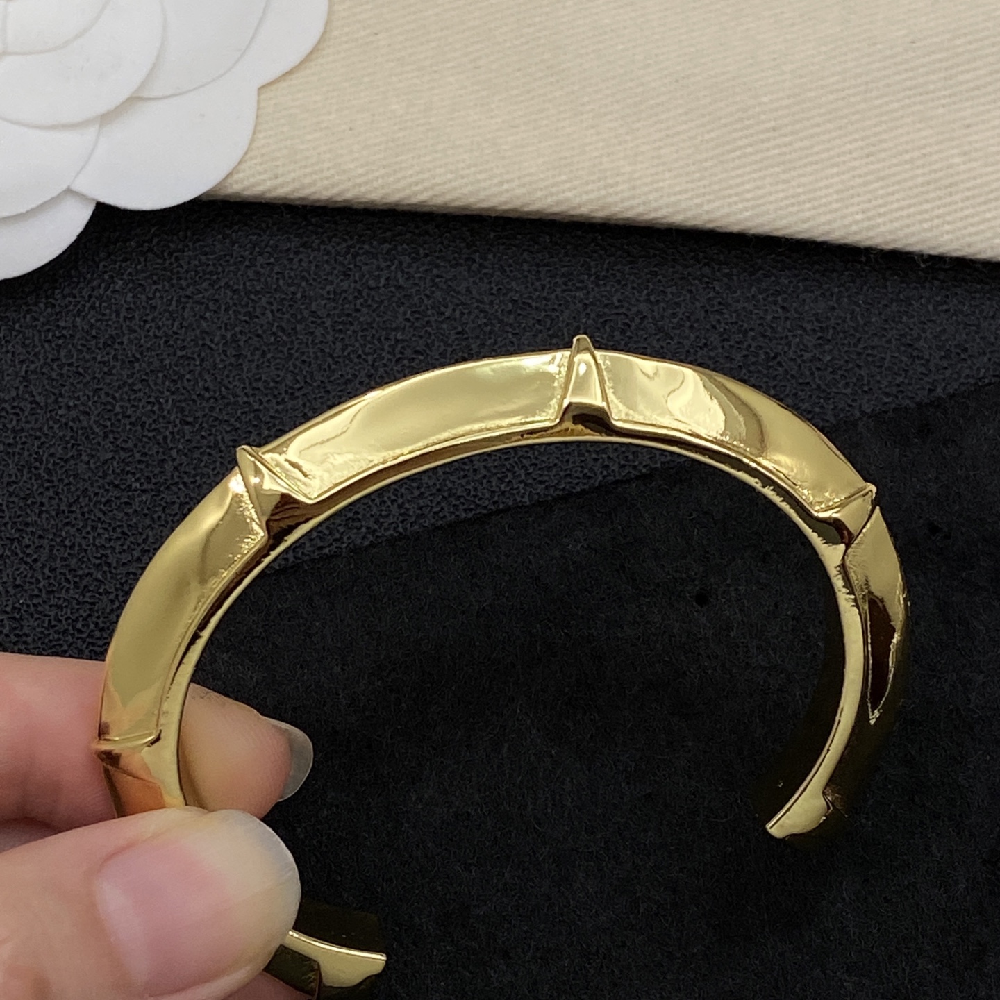 [TOP] Yves Saint Laurent YSL Bracelet - Gold - 711 Luxury