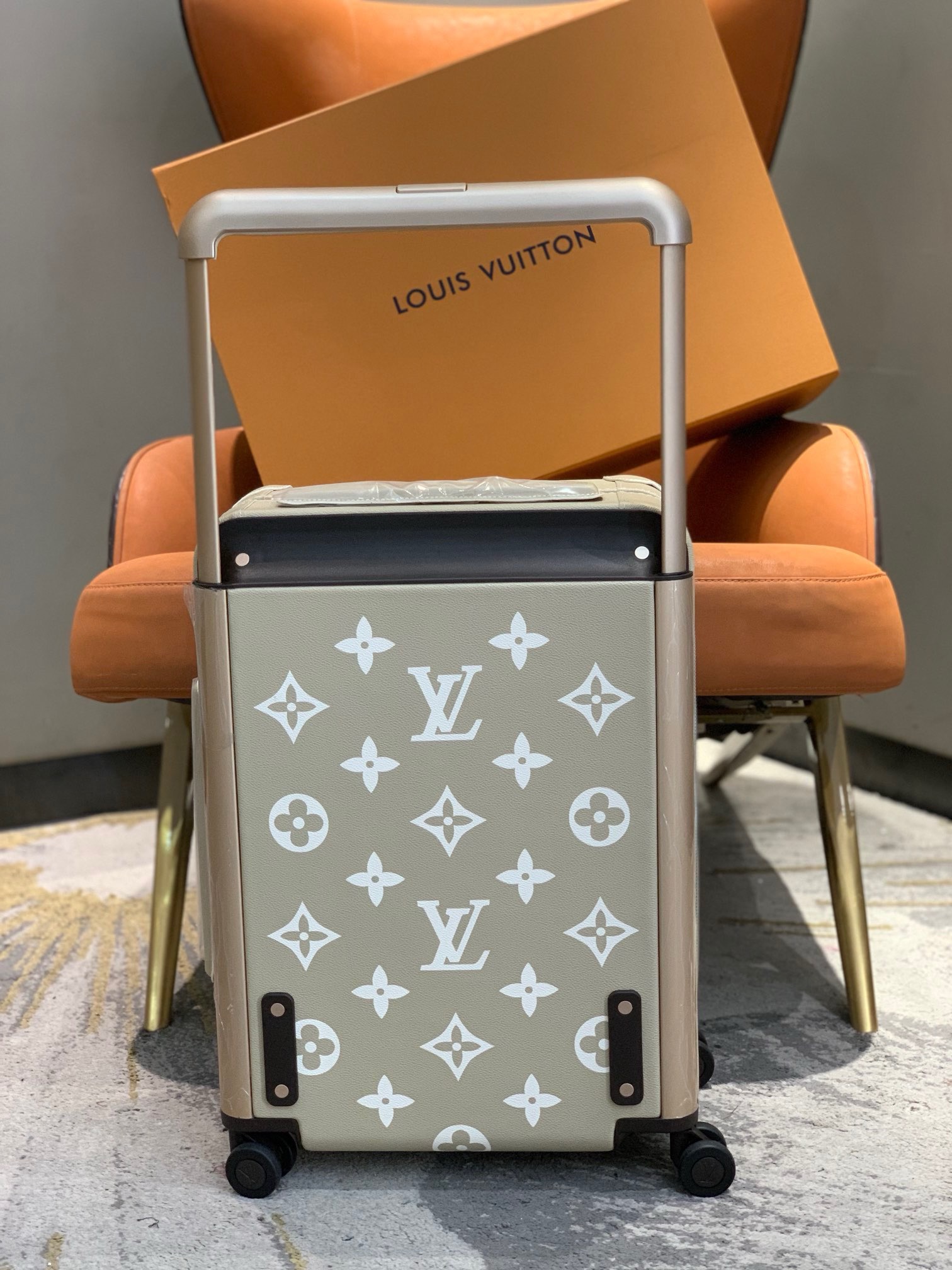 [TOP] Louis Vuitton LV Rolling Luggage Horizon 55 - Grey - 711 Luxury