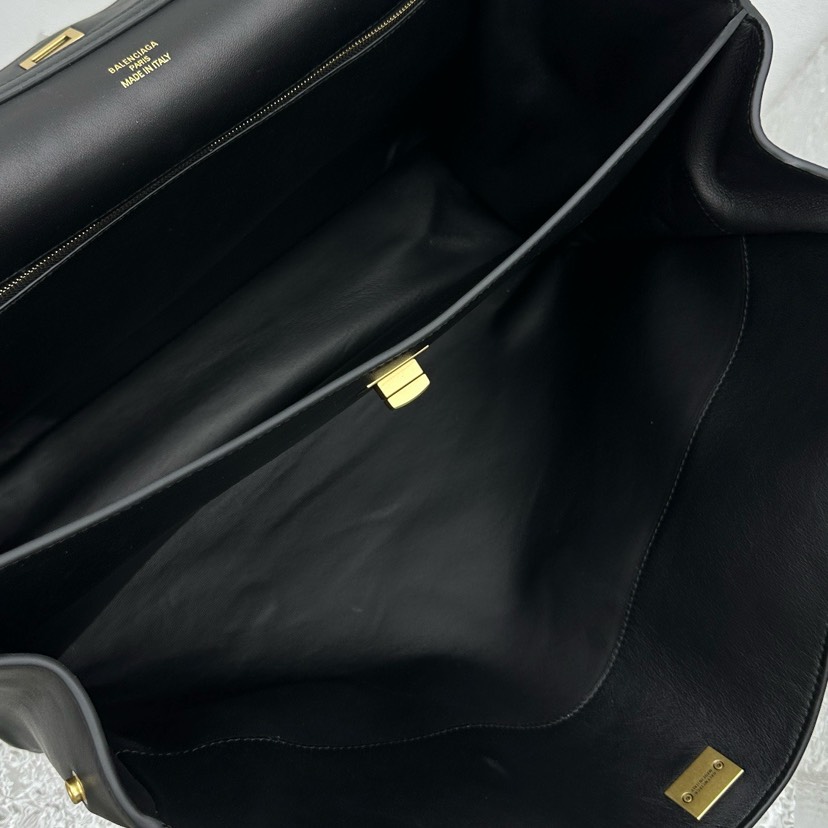 [TOP] BALENCIAGA Rodeo Bag 40x30x13cm - Black & GHW - 711 Luxury