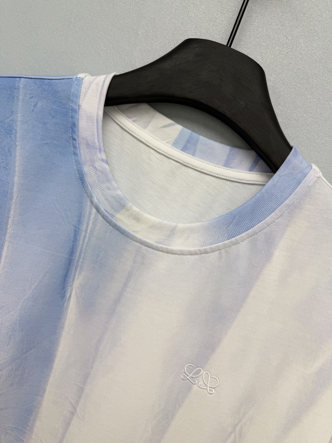 [TOP] LOEWE  T-shirt - Blue and White - 711 Luxury