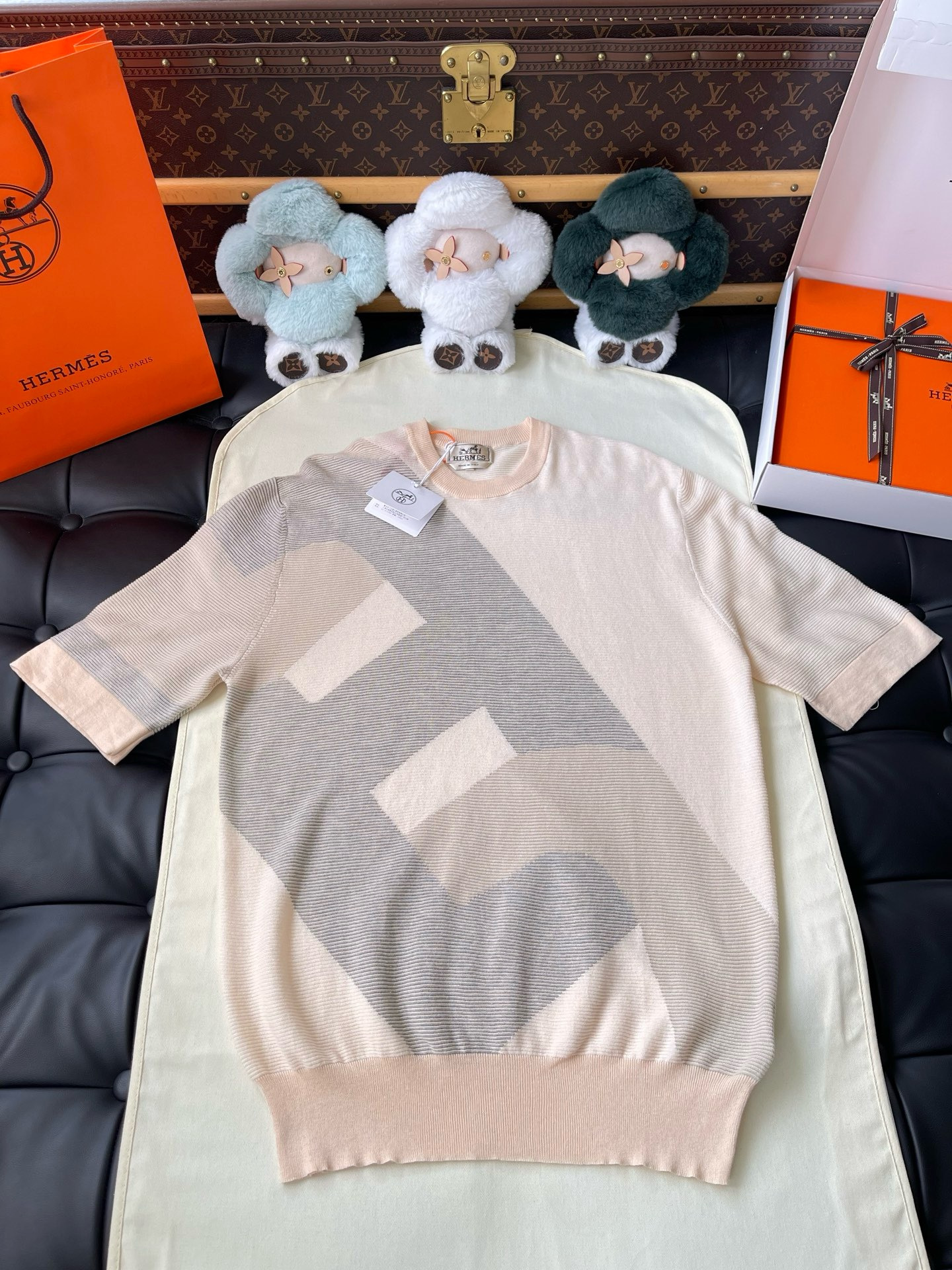 Designer Clothing Hermès Big Maillon Crewneck Sweater #386354 View 2 | Nigo Office
