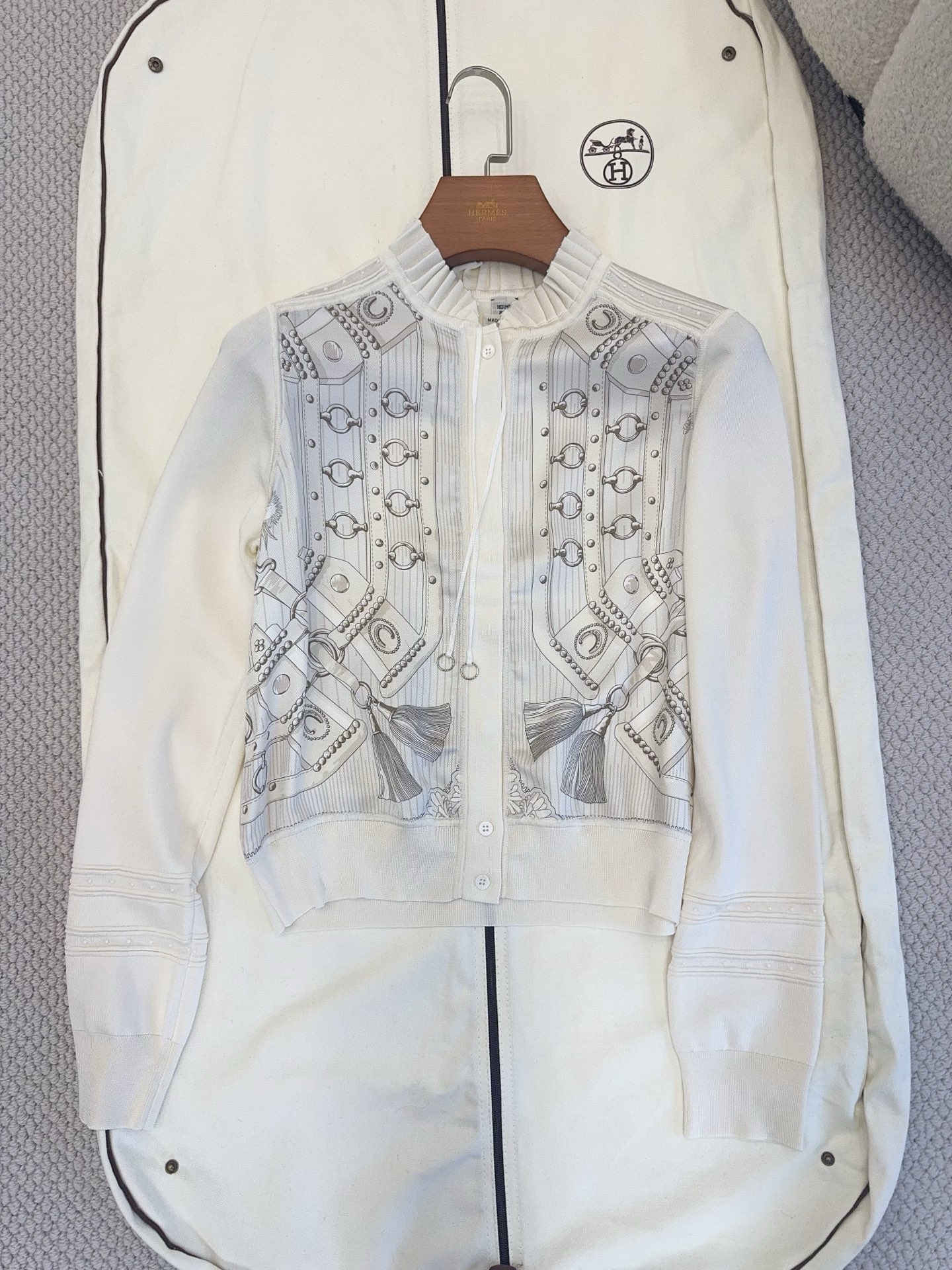 Designer Clothing Hermès Aux Champs en Fleurs Raye Buttoned Jacket#390218 View 2 | Nigo Office
