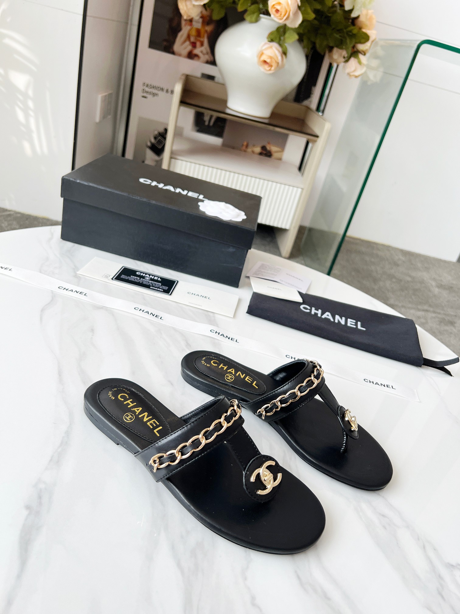 [TOP] CHANEL Slippers - Black - 711 Luxury