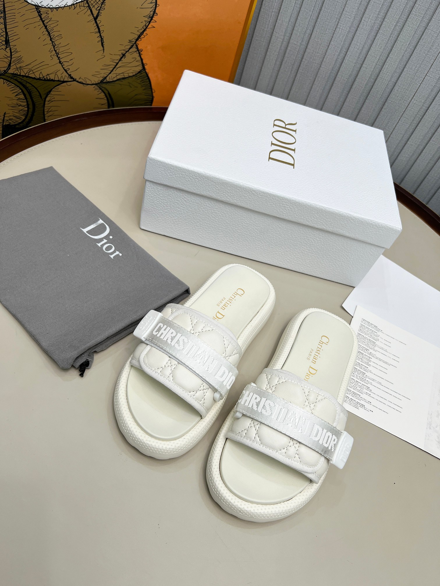 [TOP] Christian Dior Slippers - White - 711 Luxury