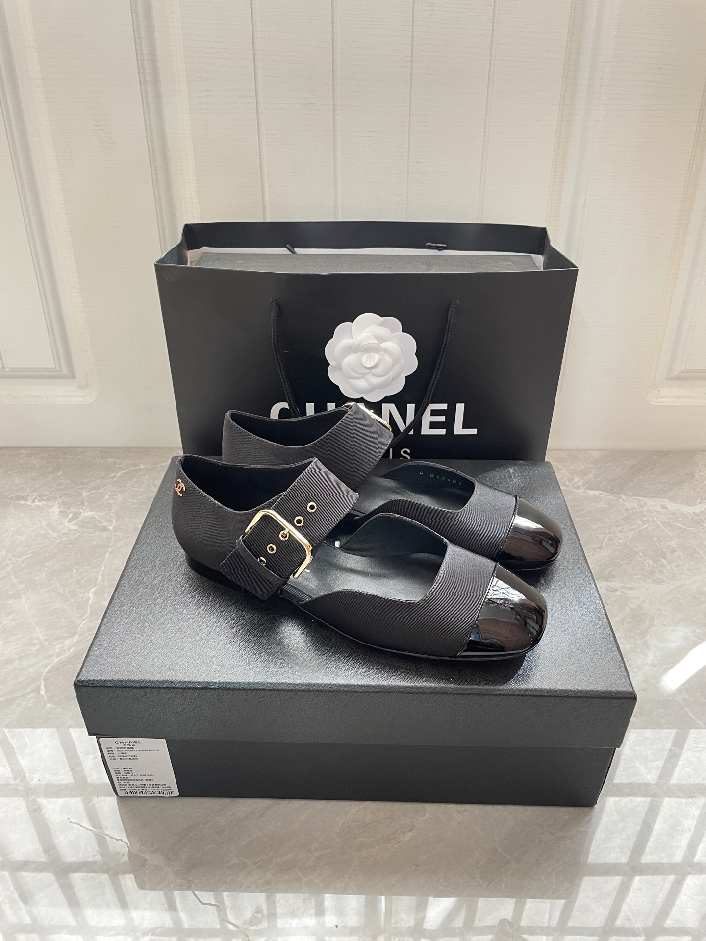 [TOP] CHANEL Mary Jane Shoes - 3 Color