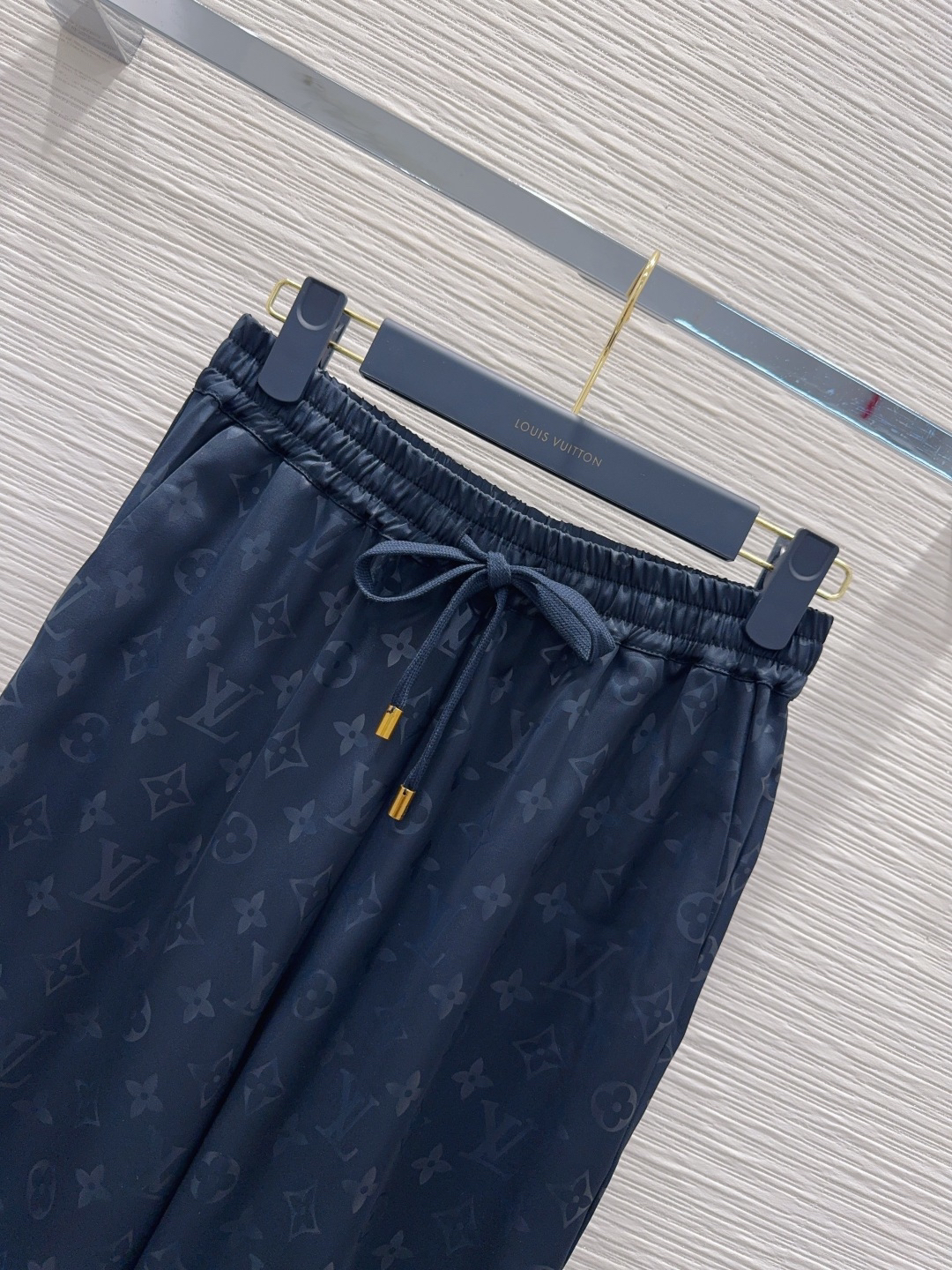 [TOP] Louis Vuitton LV Pants - Black