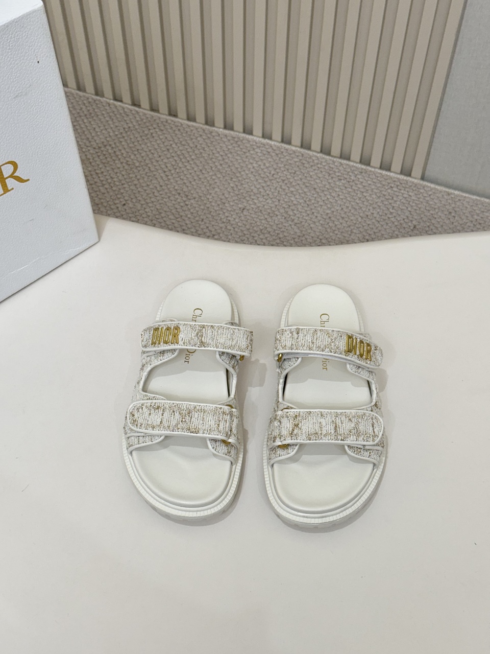 [TOP] Christian Dior Sandals - White