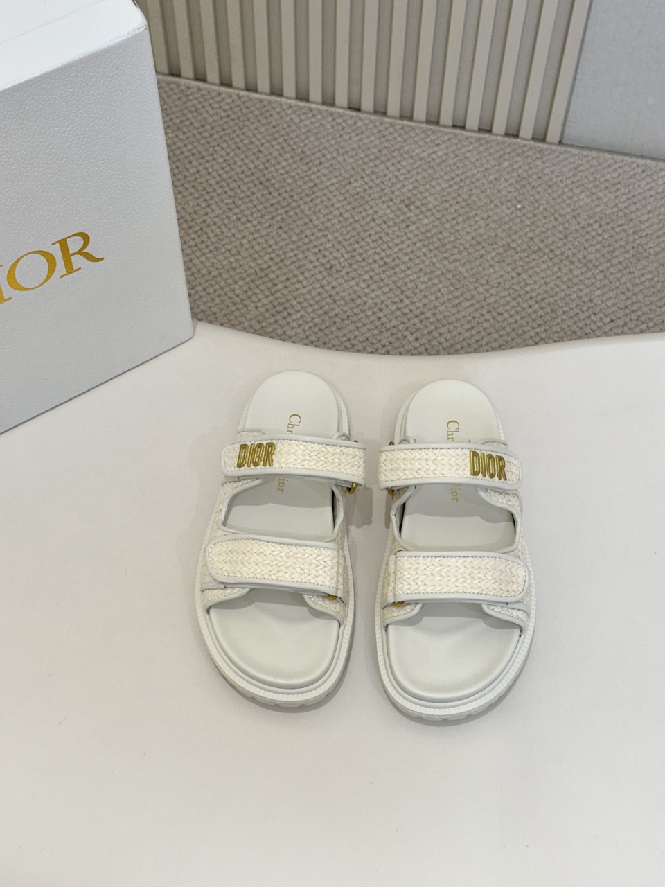 [TOP] Christian Dior Sandals - White