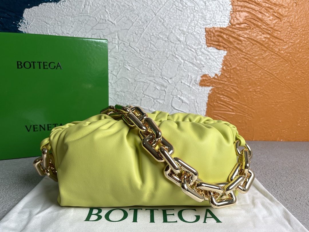[TOP] Bottega Veneta BV The Pouch Bag Cowhide with Chain 31*16*12cm - Yellow - 711 Luxury