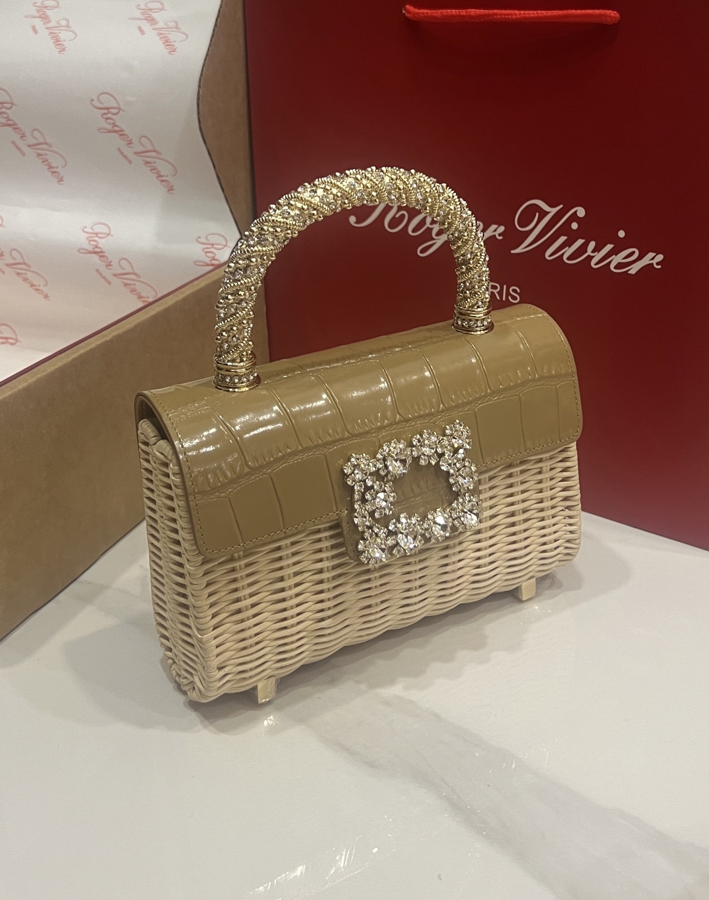 [TOP] ROGER VIVIER Diamond Bag 19-4-13 CM - Brown - 711 Luxury