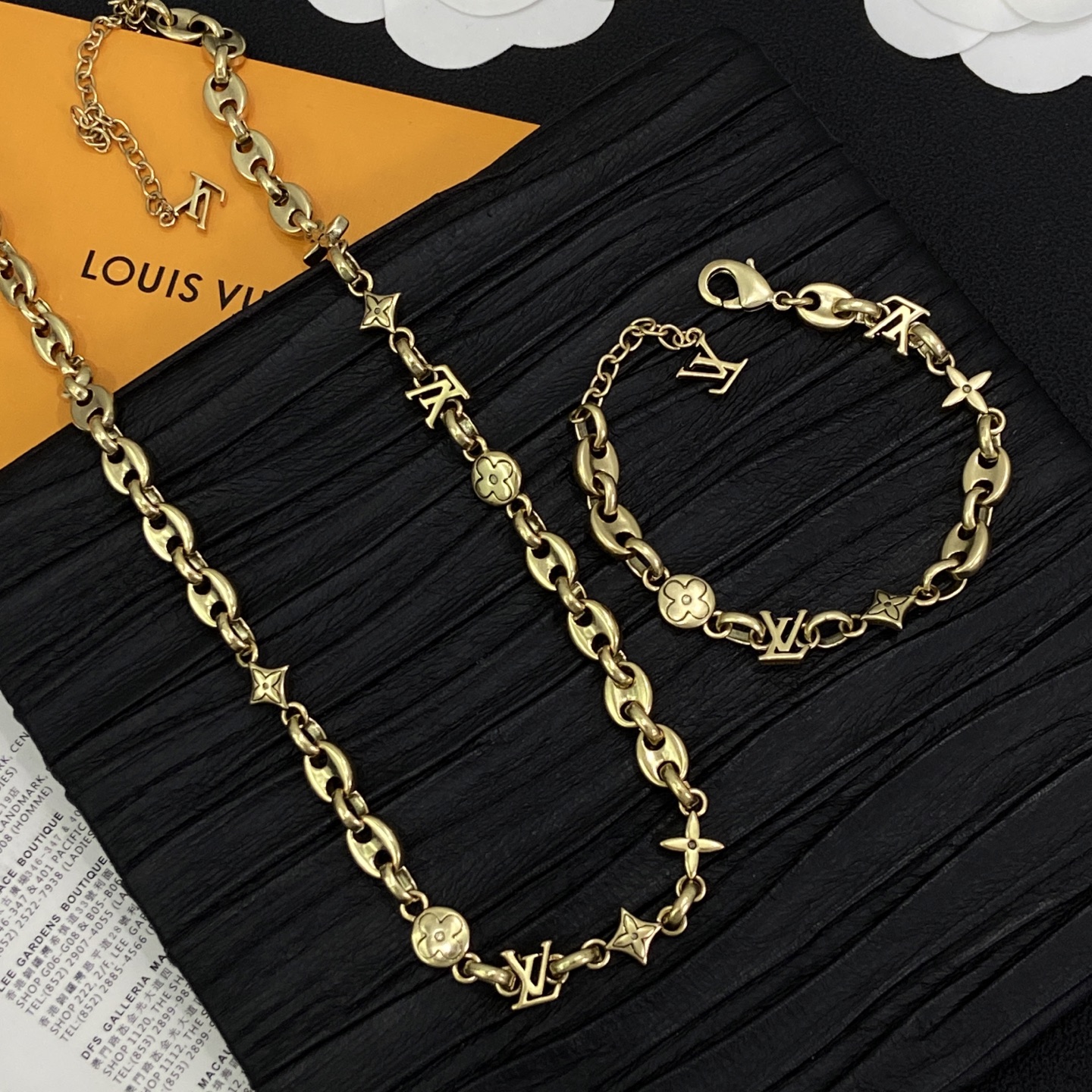 [TOP] Louis Vuitton LV Bracelet + Necklace - Gold - 711 Luxury