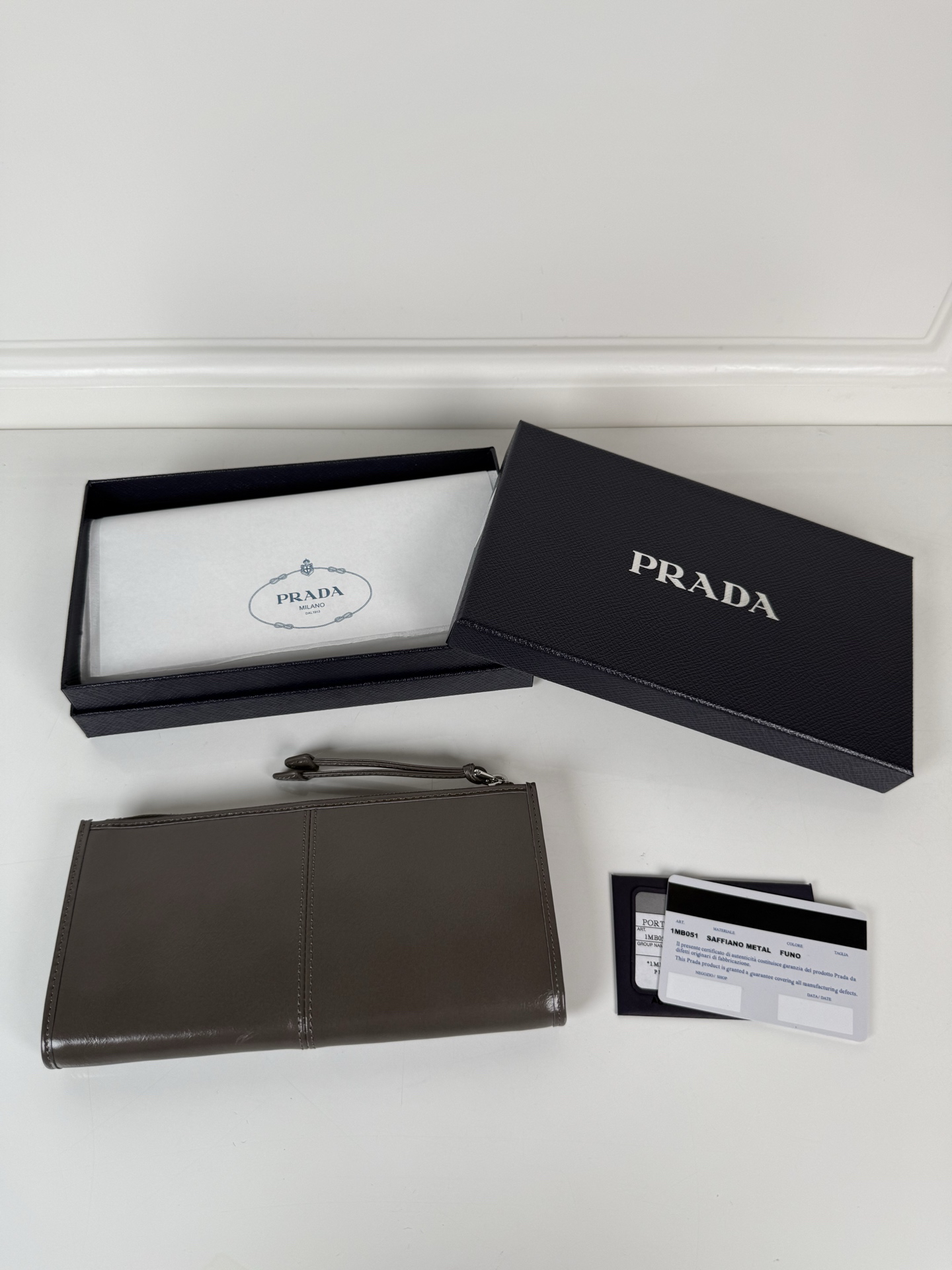 [TOP] PRADA  Wallet 20cm*10cm - Dark Grey - 711 Luxury