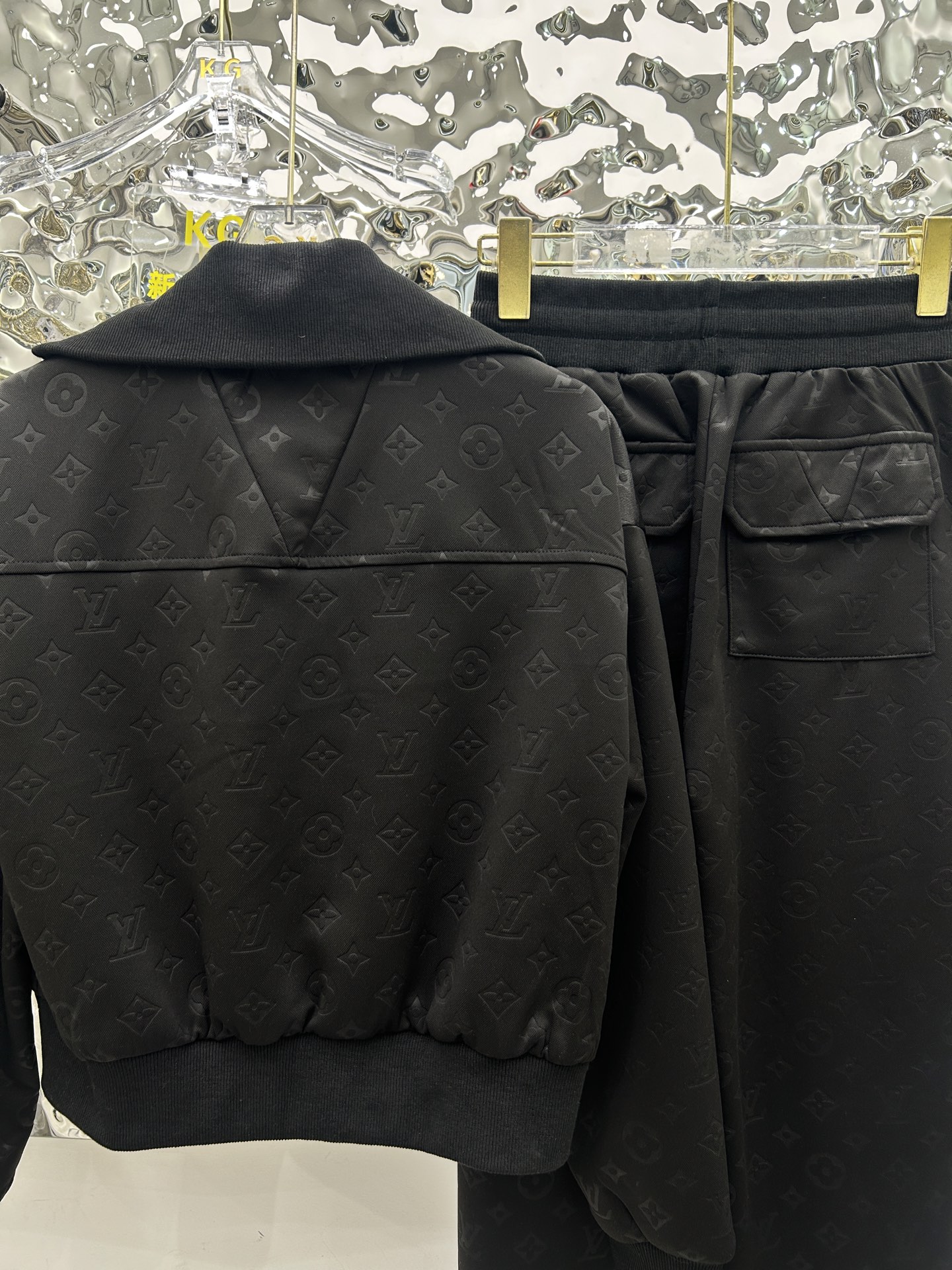 [TOP] Louis Vuitton LV Suit - Black - 711 Luxury