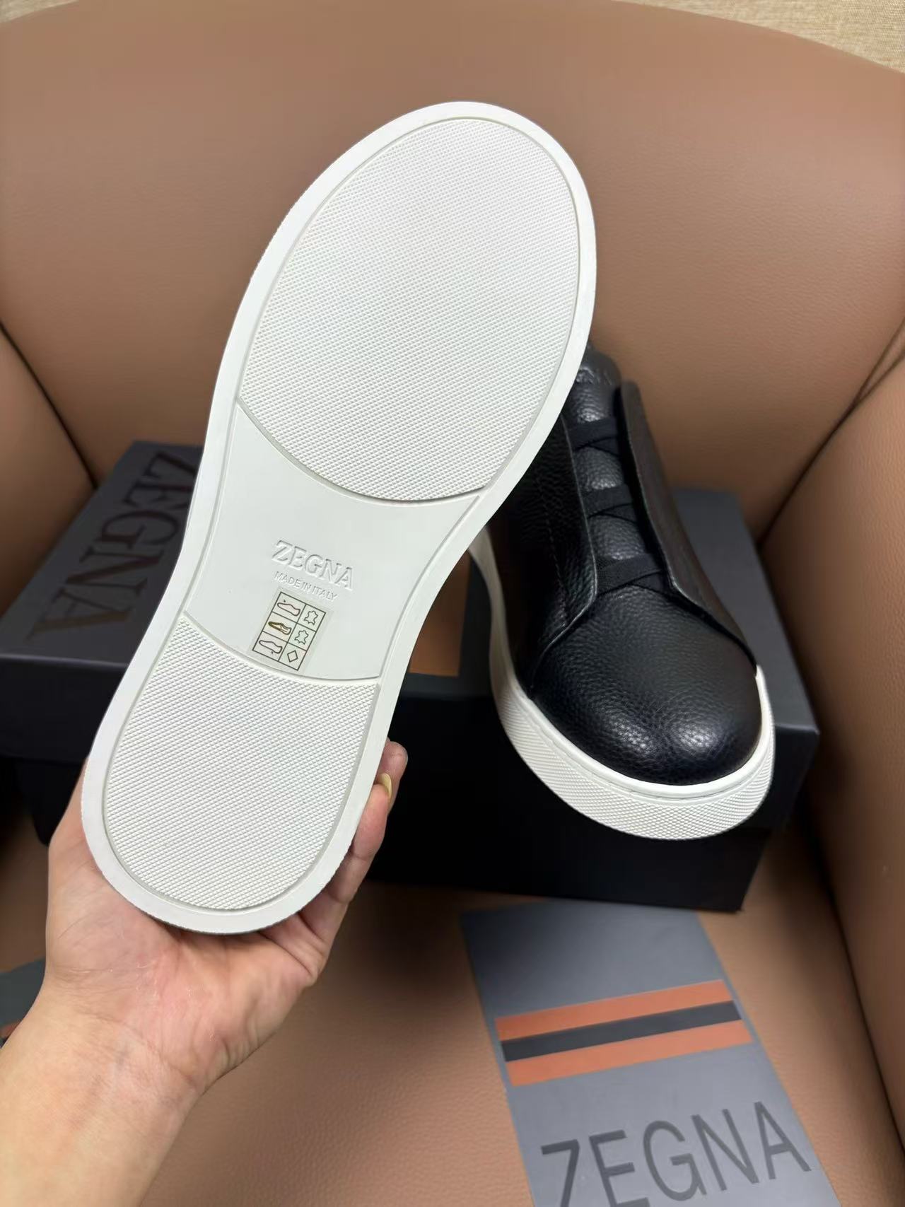 [TOP] ZEGNA Men's Shoes - Black - 711 Luxury