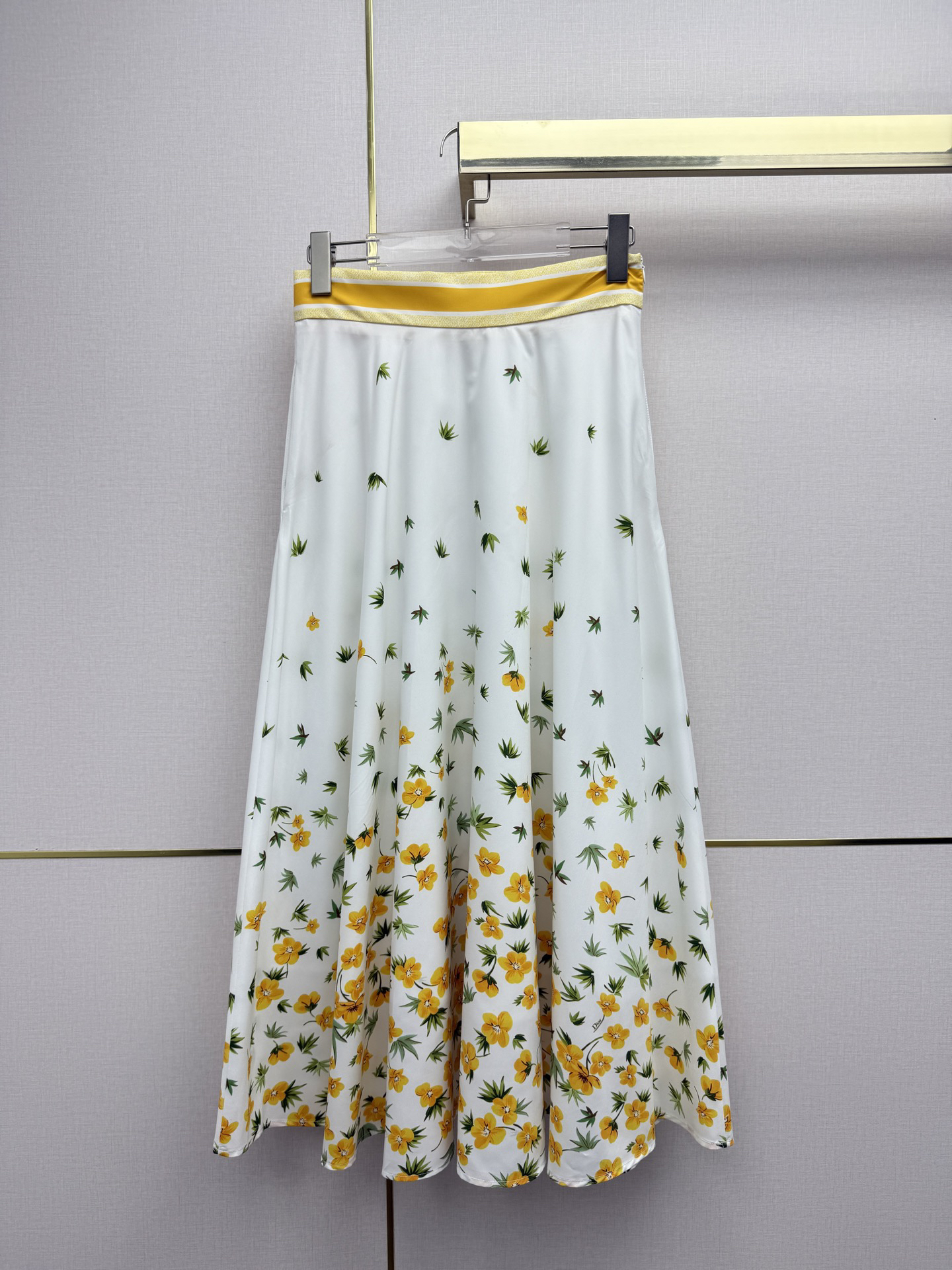 [TOP] Christian Dior Skirt - White