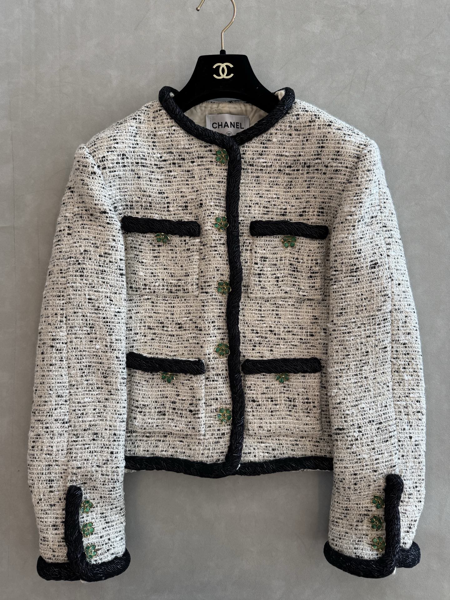 Chanel black Clothing CHANEL Jacket and Short Skirt Tweed White Black #394431 View 2 | Nigo Office