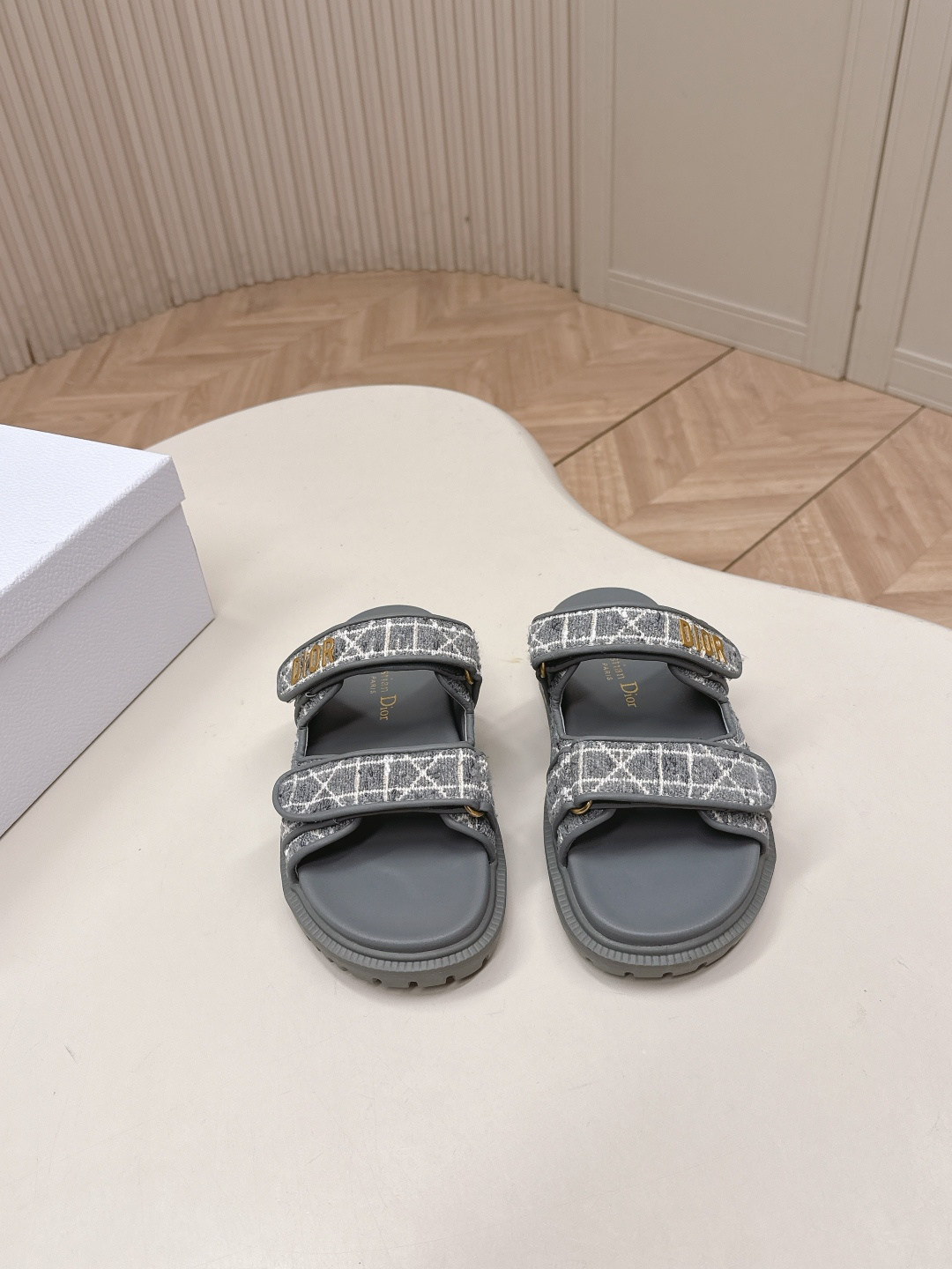 [TOP] Christian Dior Sandals - Grey