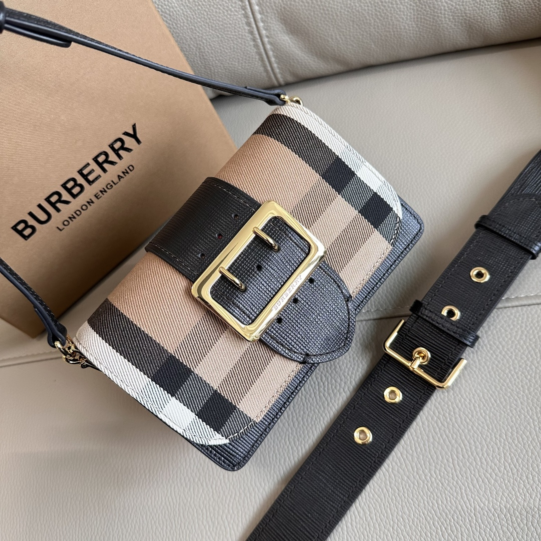 [TOP] BURBERRY The Buckle Bag 19.5x5x12cm - Khaki and Black - 711 Luxury