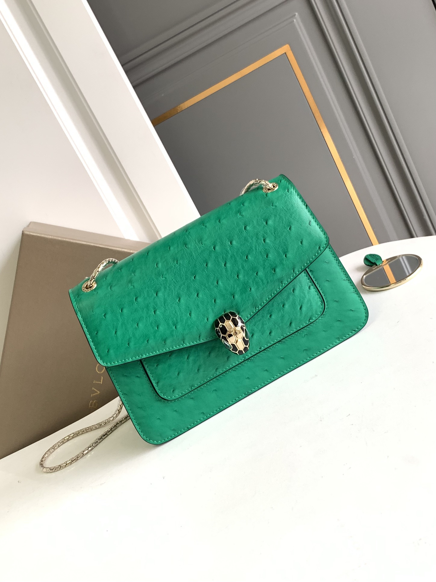 [TOP] BVLGARI Serpenti Forever Bag Ostrich-patterned Calfskin 25x16.5x8cm - Green