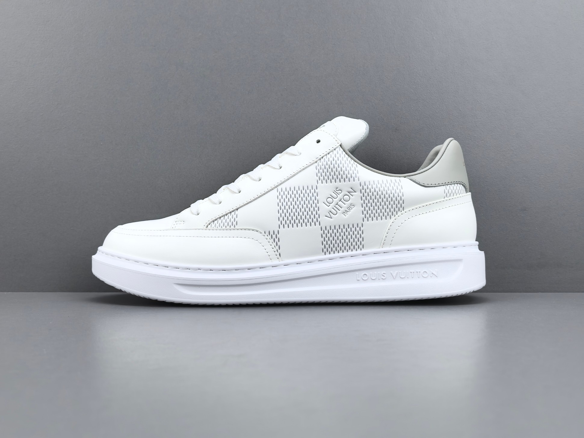 LOUIS VUITTON Beverly Hills Sneaker #381475
