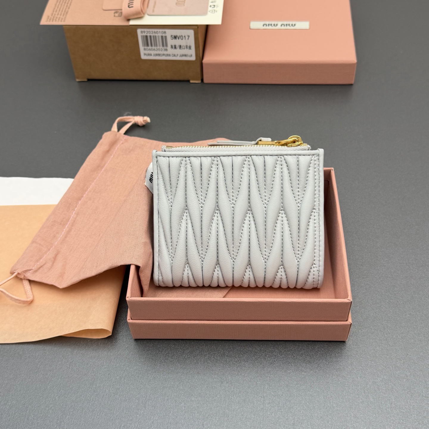 [TOP] Miu Miu  Wallet 11 x 9.2cm - Grey