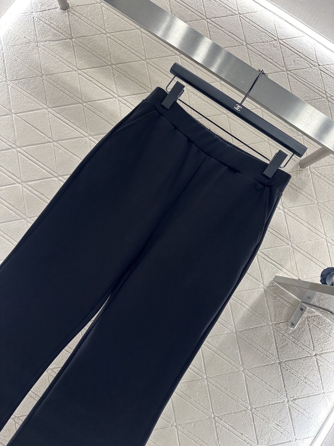 [TOP] CHANEL Flared Retro Stretch Pants - Black