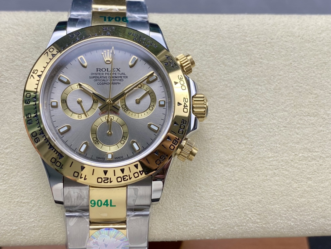 [TOP] ROLEX Men's Watch 40 mm - Gold