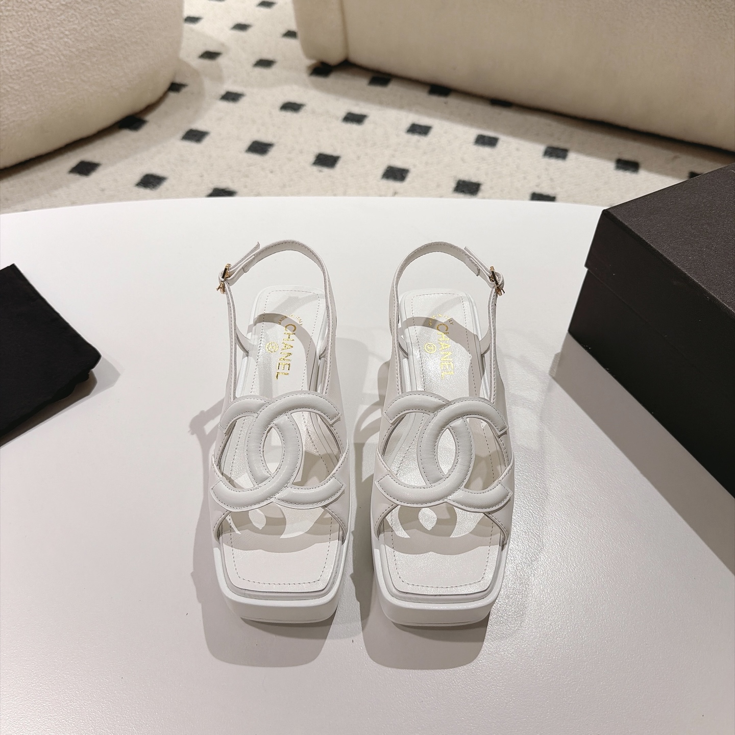 [TOP] CHANEL 7cm Thick Platform Wedge Sandals - White - 711 Luxury