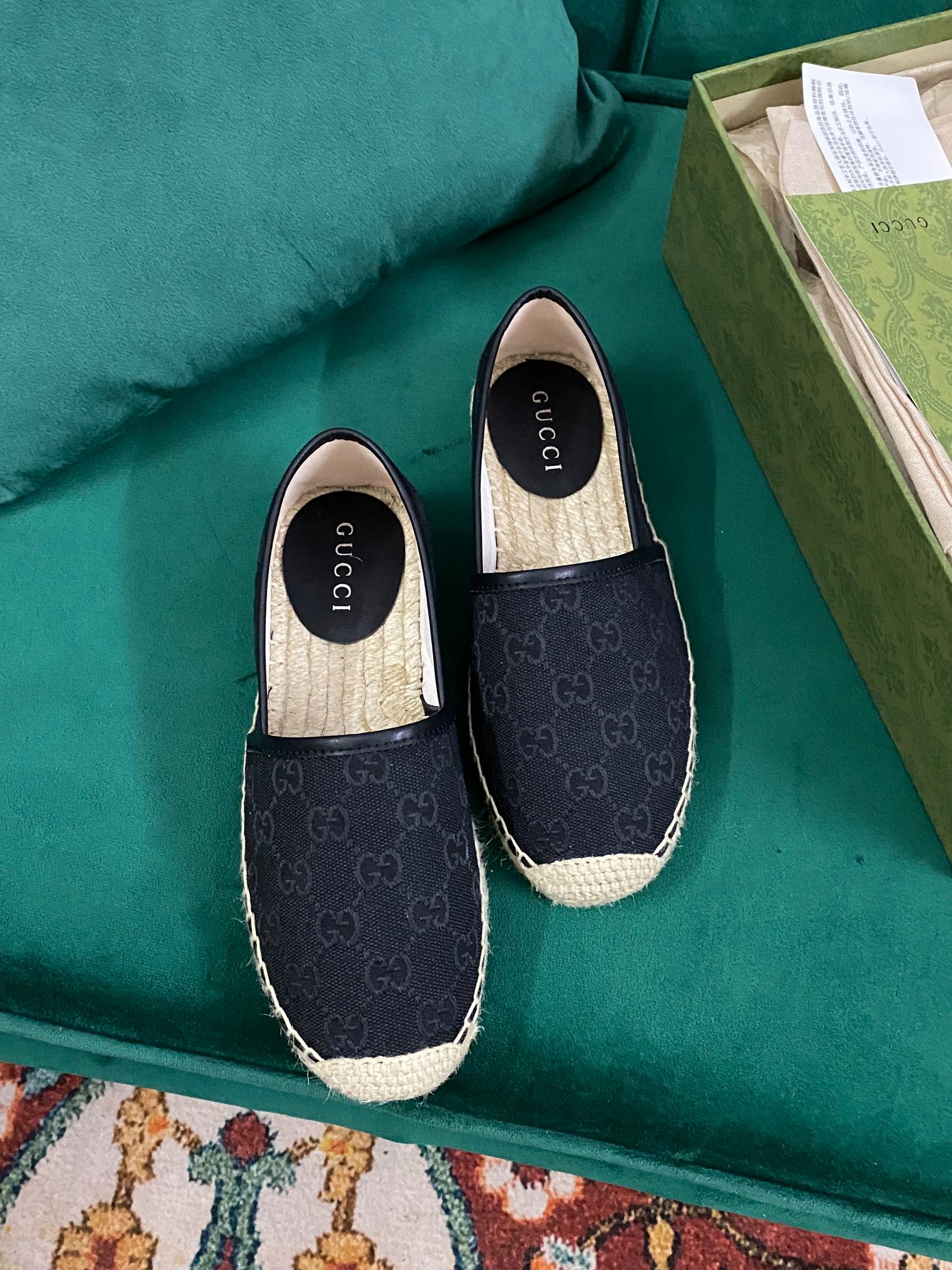 [TOP] GUCCI  Fisherman's Shoes - Black - 711 Luxury