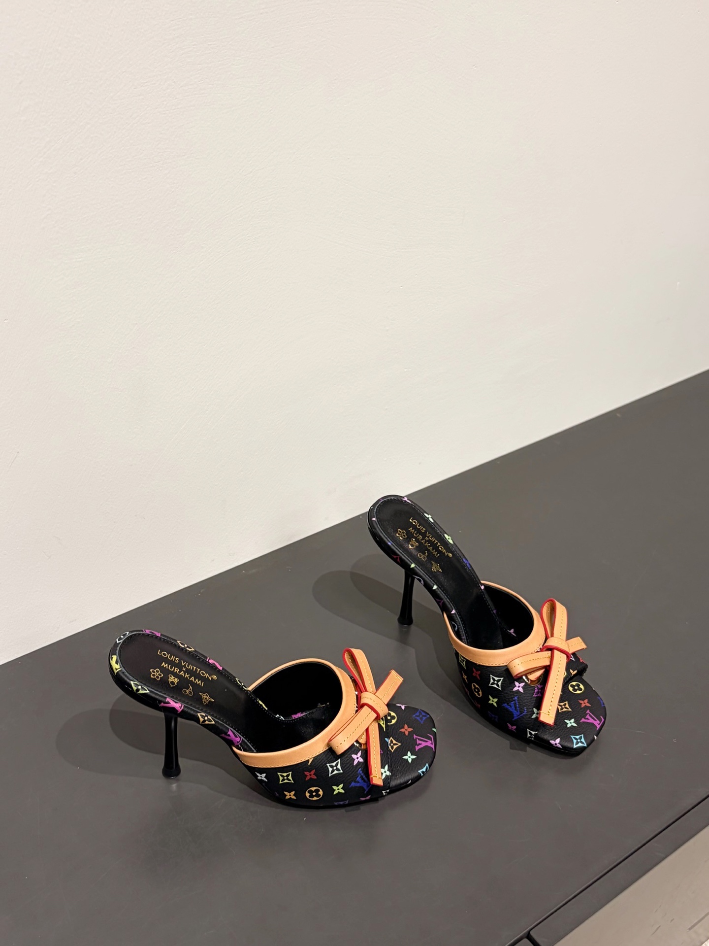 Louis Vuitton Shoes LOUIS VUITTON LV x TM 6AM Mule Shoes View 2 | Nigo Office