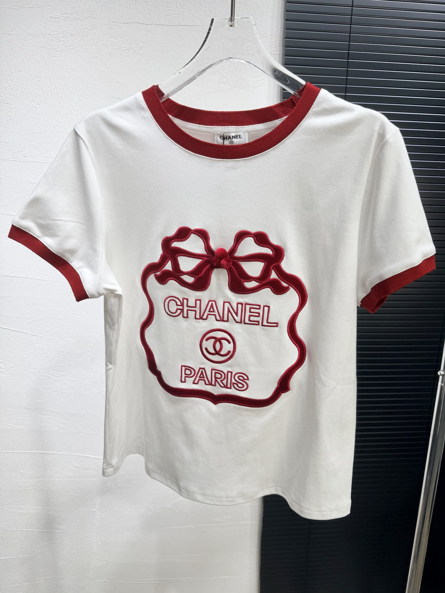 [TOP] CHANEL T-shirt - Red