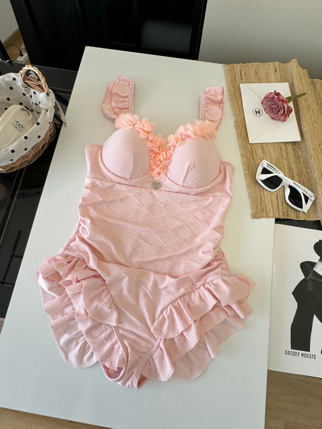 [TOP] CHANEL One-Piece Swimsuit - Pink