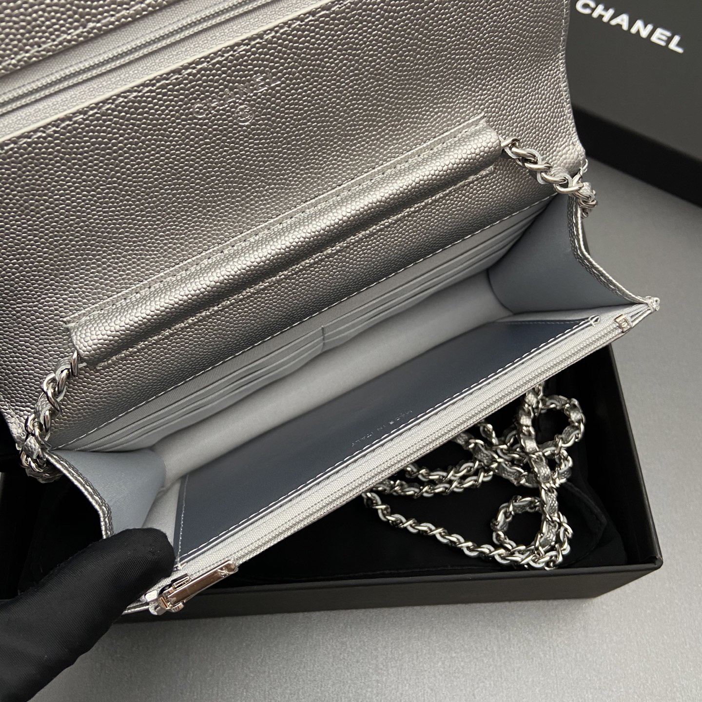 [TOP] CHANEL Woc Bag  20-13-3.5cm - Sliver