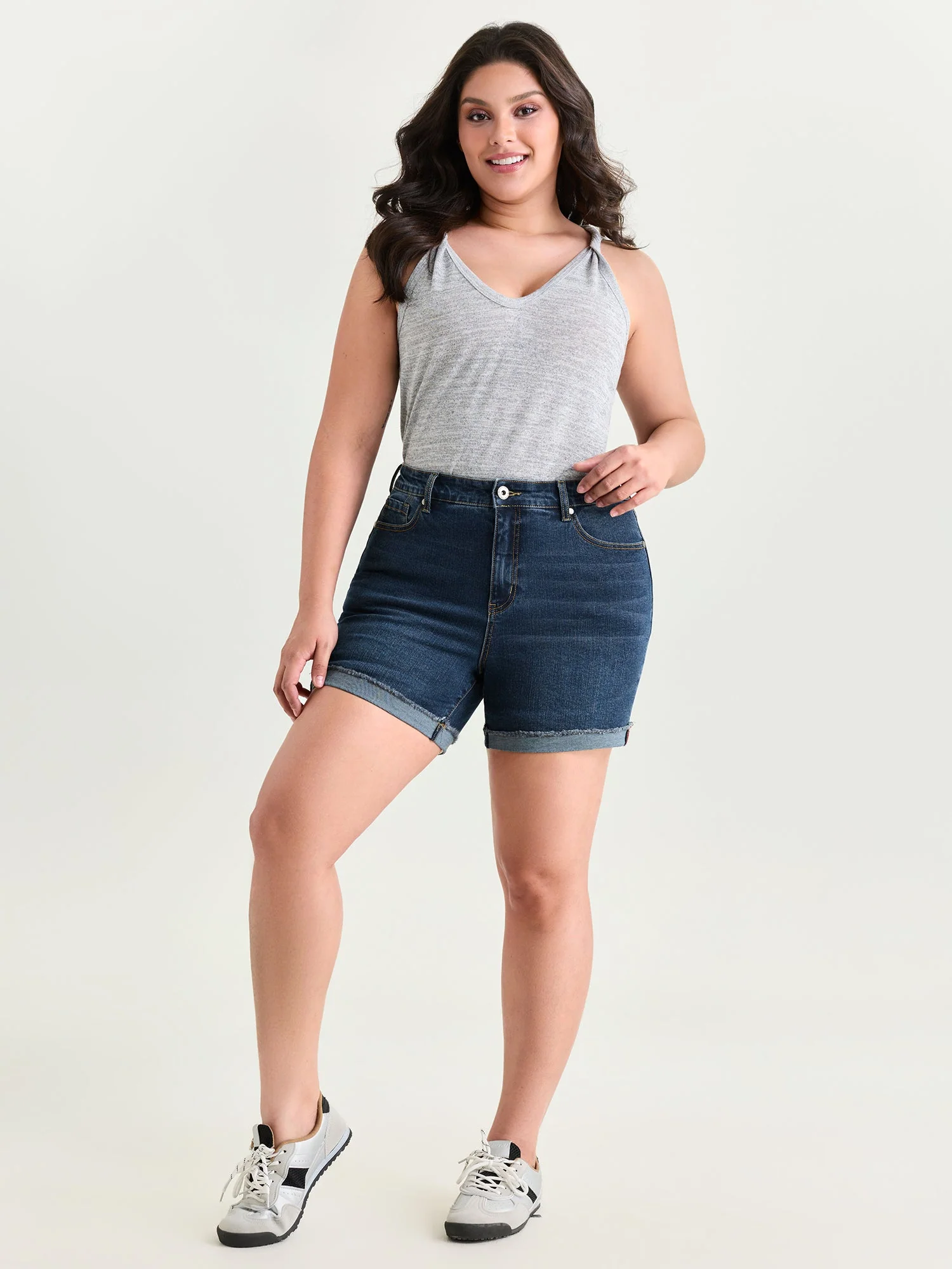 Stretchy Folded Hem Skinny-Fit Denim Shorts