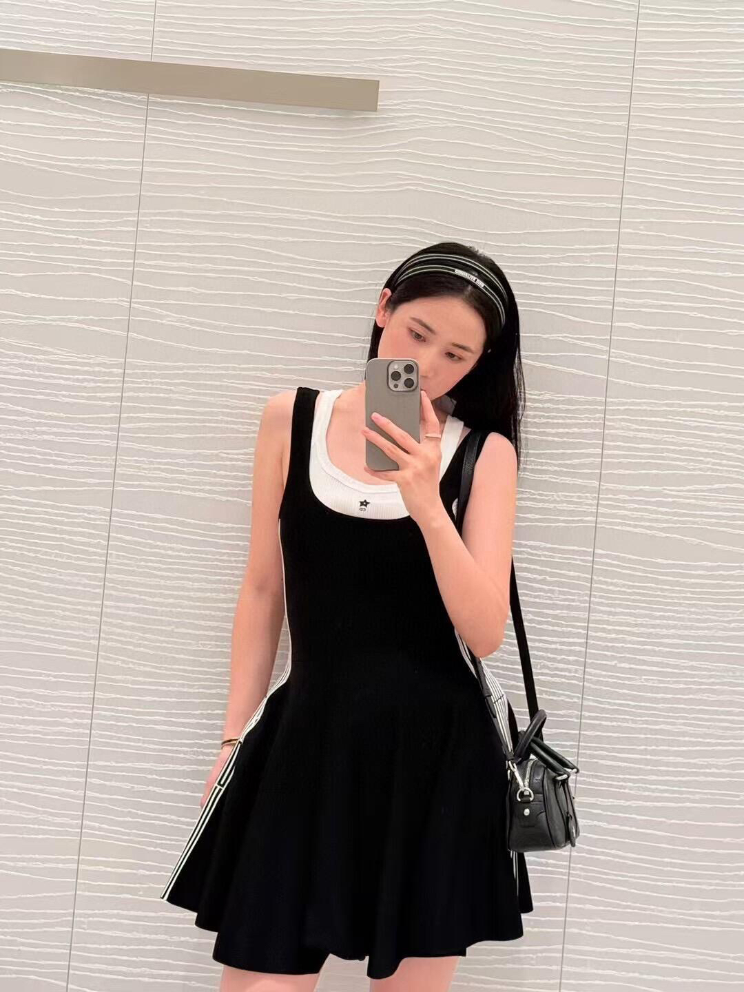 [TOP] Christian Dior Dress - Black