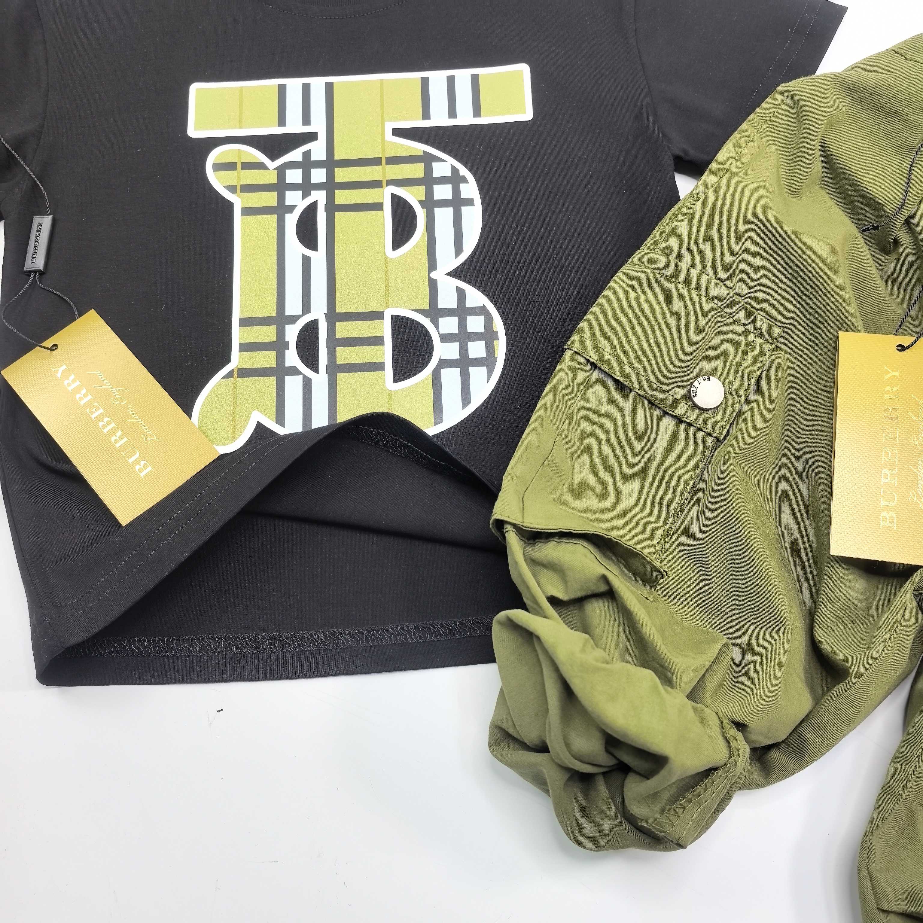 Burberry Unisex Kids Black Vintage TB Monogram Print Cotton T-Shirt & Army Green Multi-Pocket Elastic Cuff Cargo Jogger Pants 2 Piece Separable Set Boys Girls Sizes 90-150