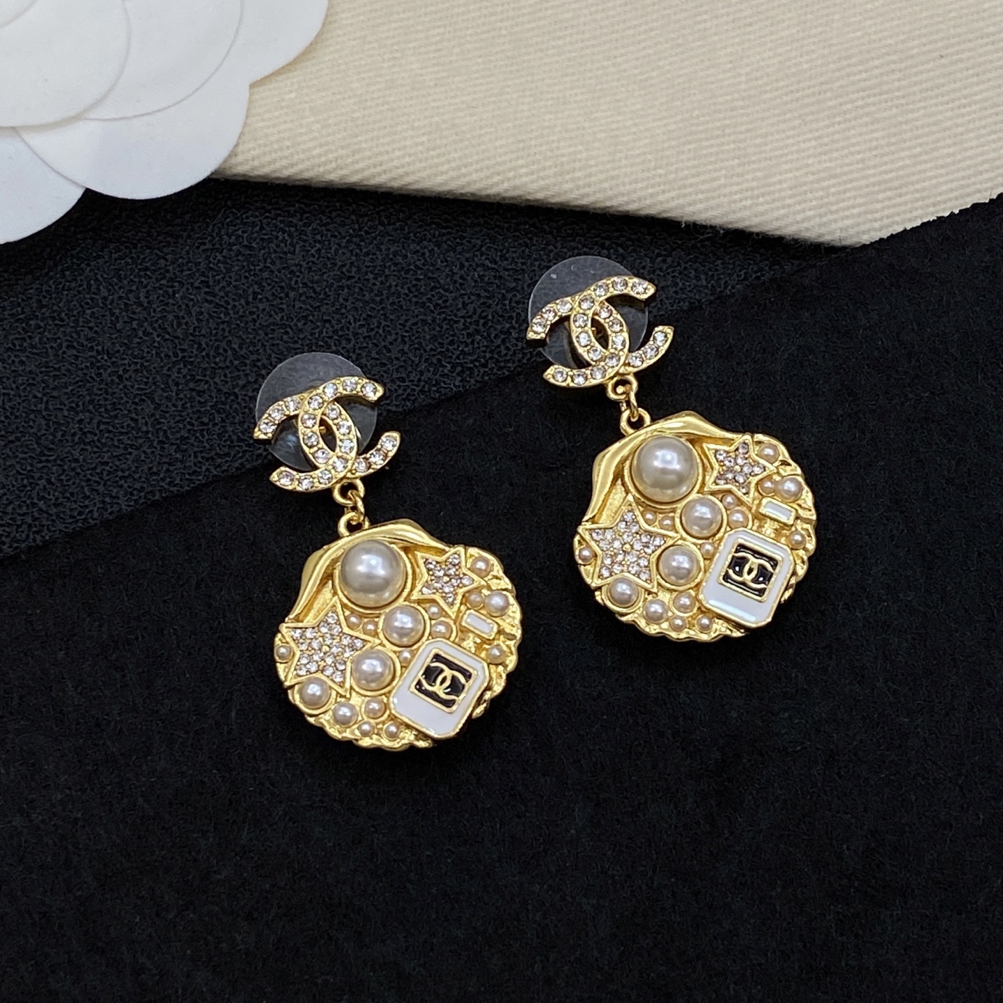 [TOP] CHANEL Earrings - Gold - 711 Luxury