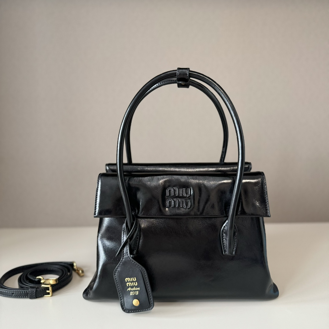[TOP] Miu Miu Solitaire Bag 29 x 20 x 11cm - Black - 711 Luxury