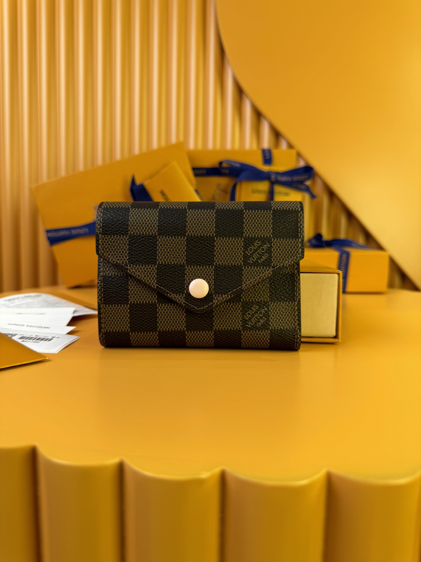 [TOP] Louis Vuitton LV Victorine Damier Ebene Wallet 12x9.5x2.5cm - Brown - 711 Luxury