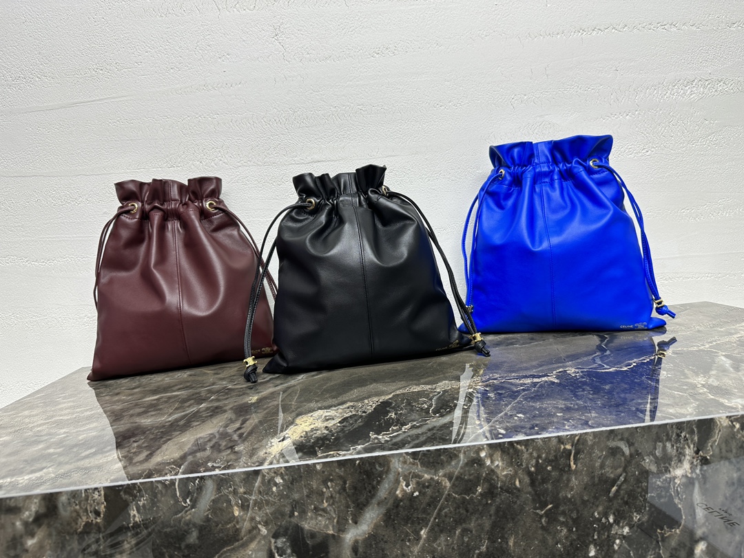 [TOP] CELINE Crystal Pouch Bag Lambskin 29x32x0.5cm - 3 Colors