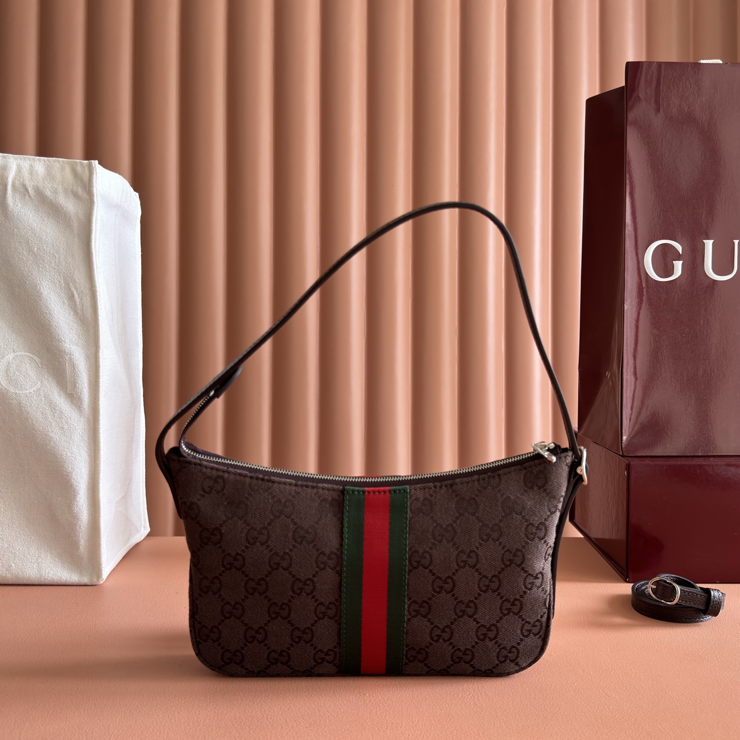 [TOP] GUCCI Lunetta Bag 22 x 13 x 3 cm - Brown - 711 Luxury