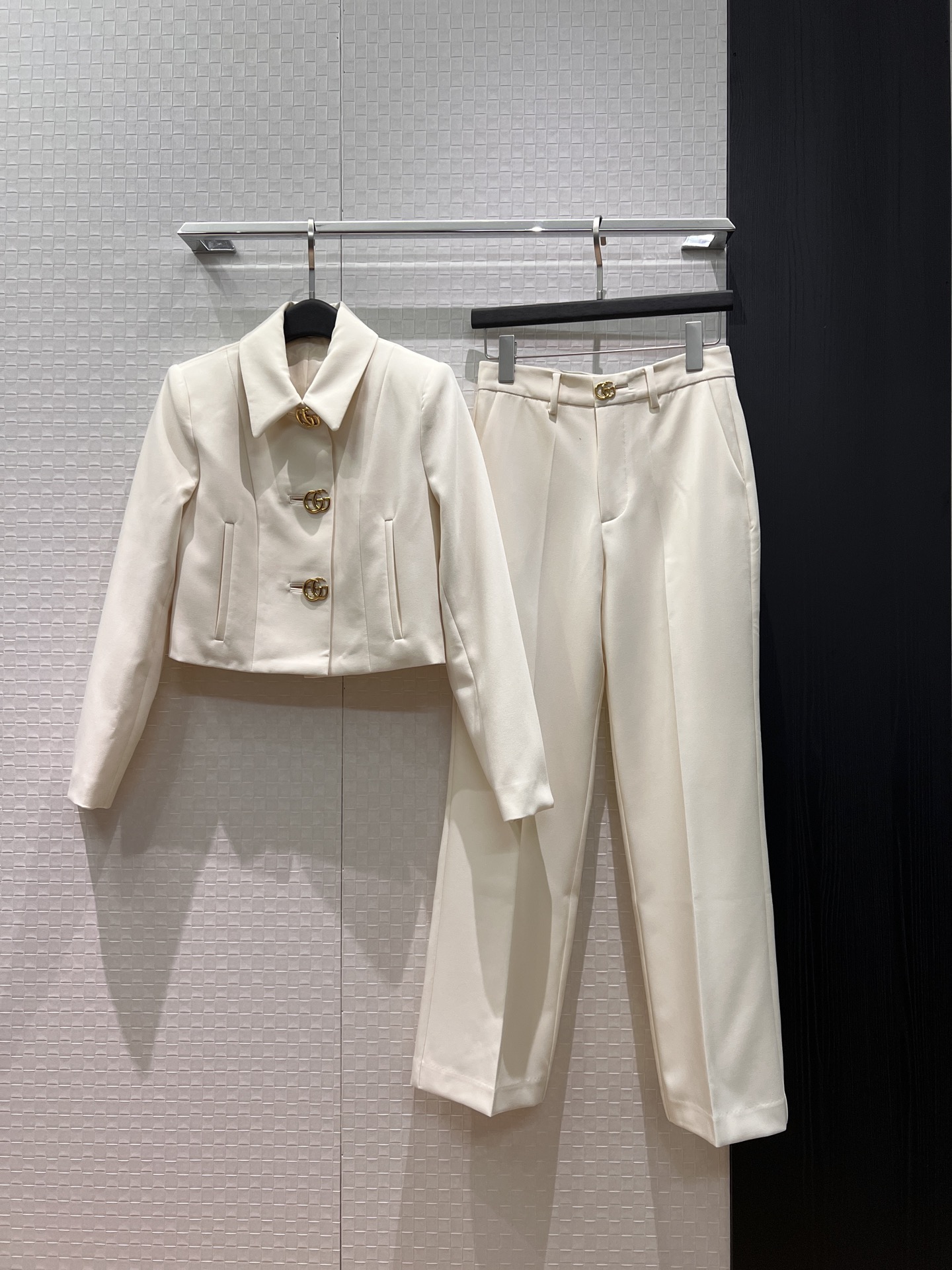 [TOP] GUCCI Jacket and Pants Set - White