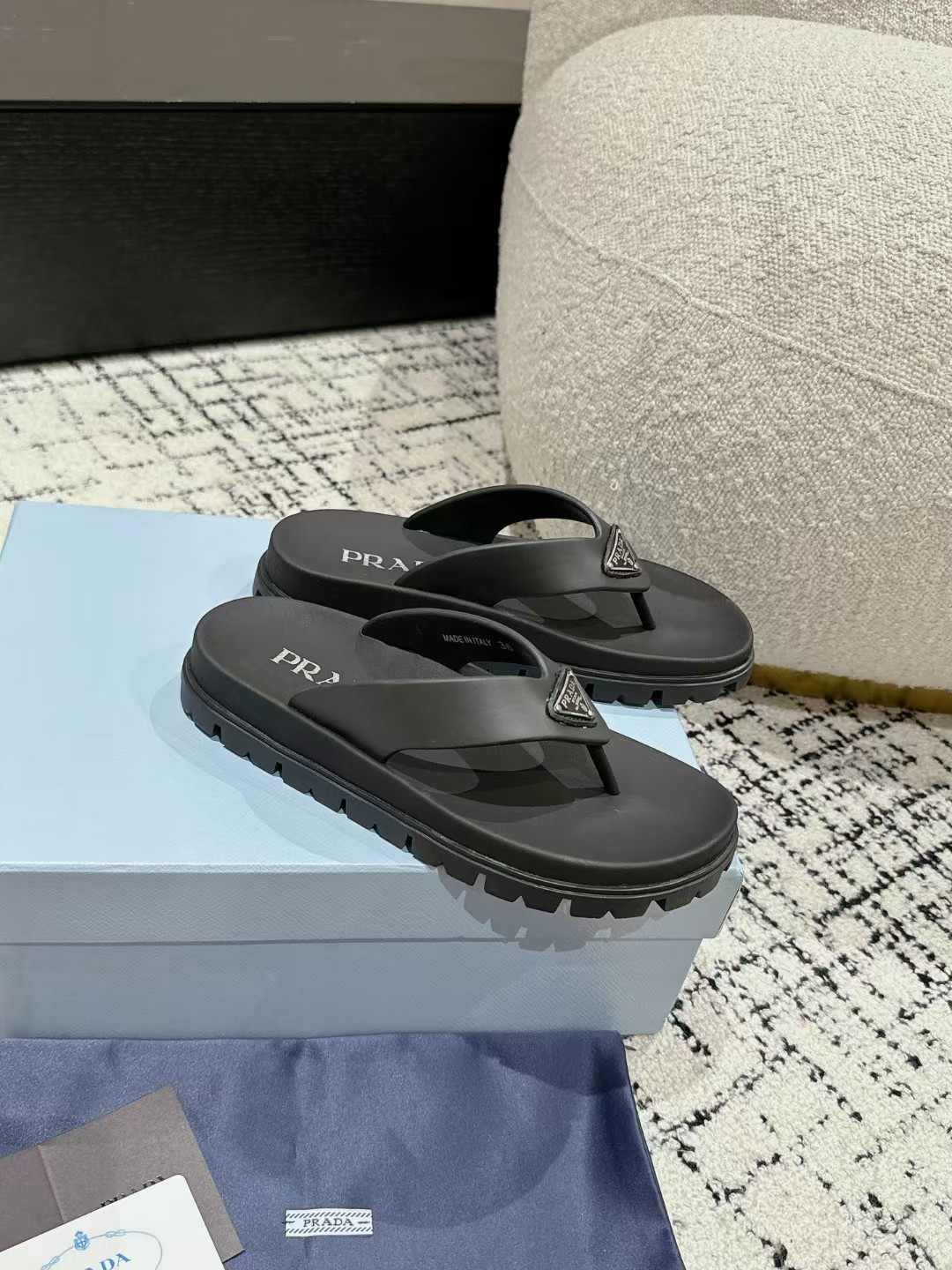 [TOP] PRADA Slippers - Black - 711 Luxury
