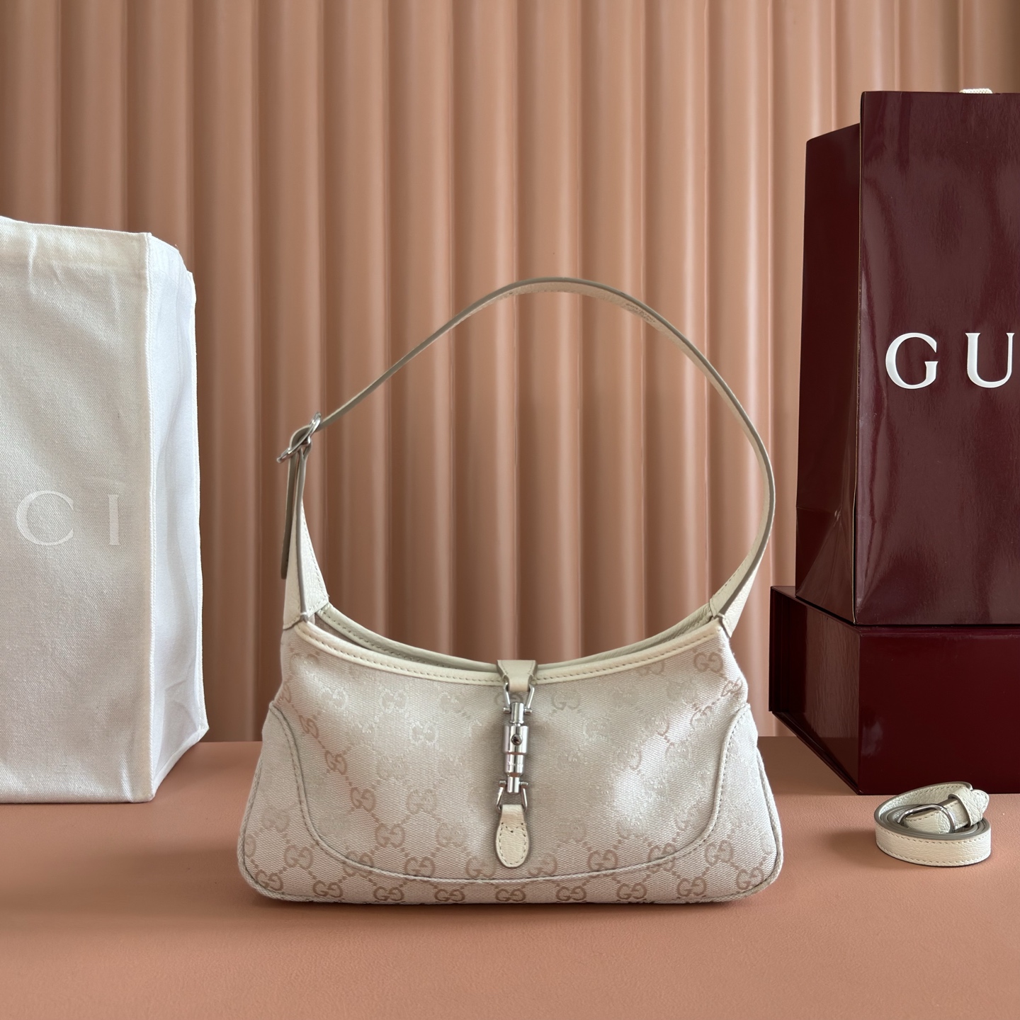 [TOP] GUCCI Generation The Jackie 1961 Bag 28 x 16 x 3.5 cm - Beige - 711 Luxury