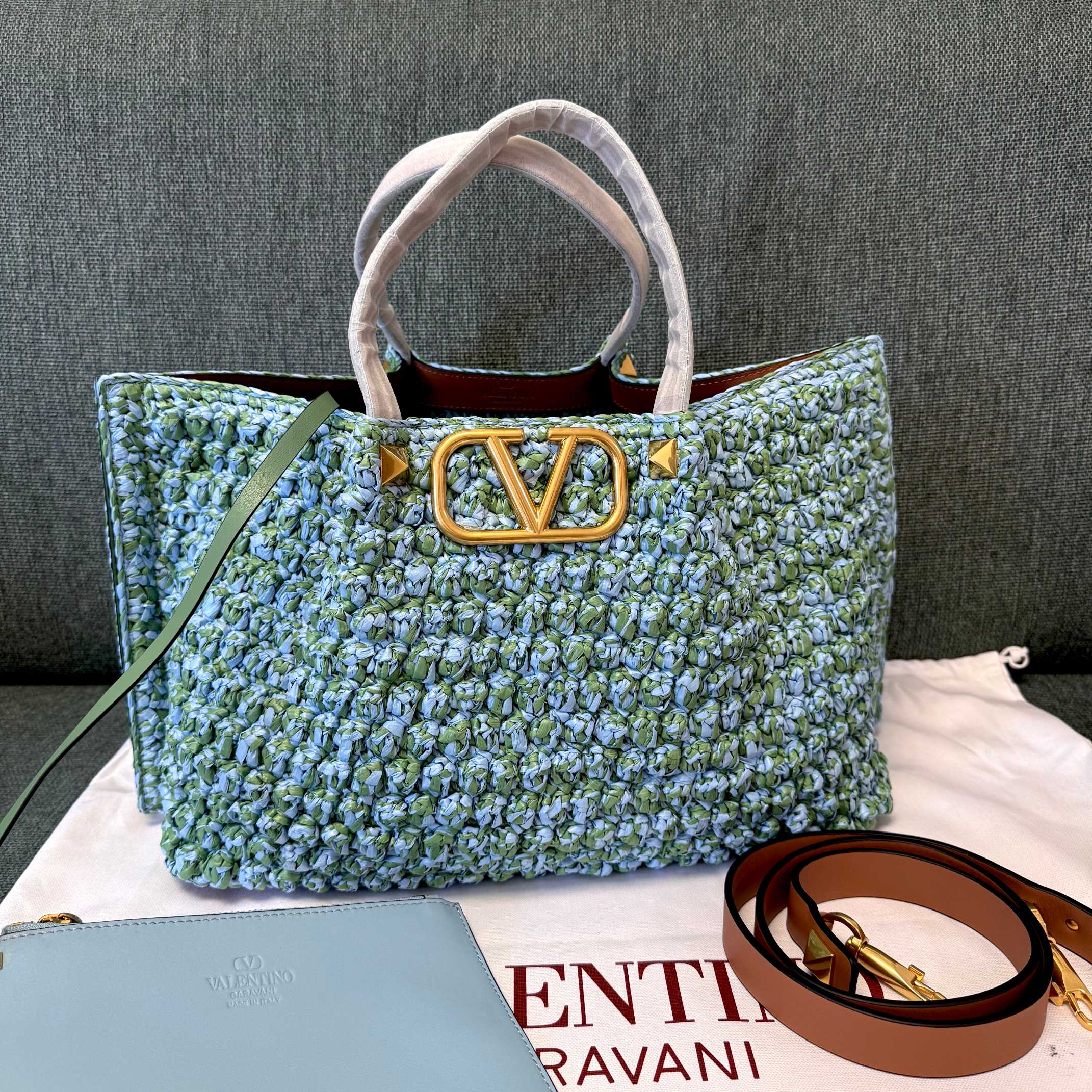 [TOP] VALENTINO Woven Tote Bag 35x25x17 cm - Blue