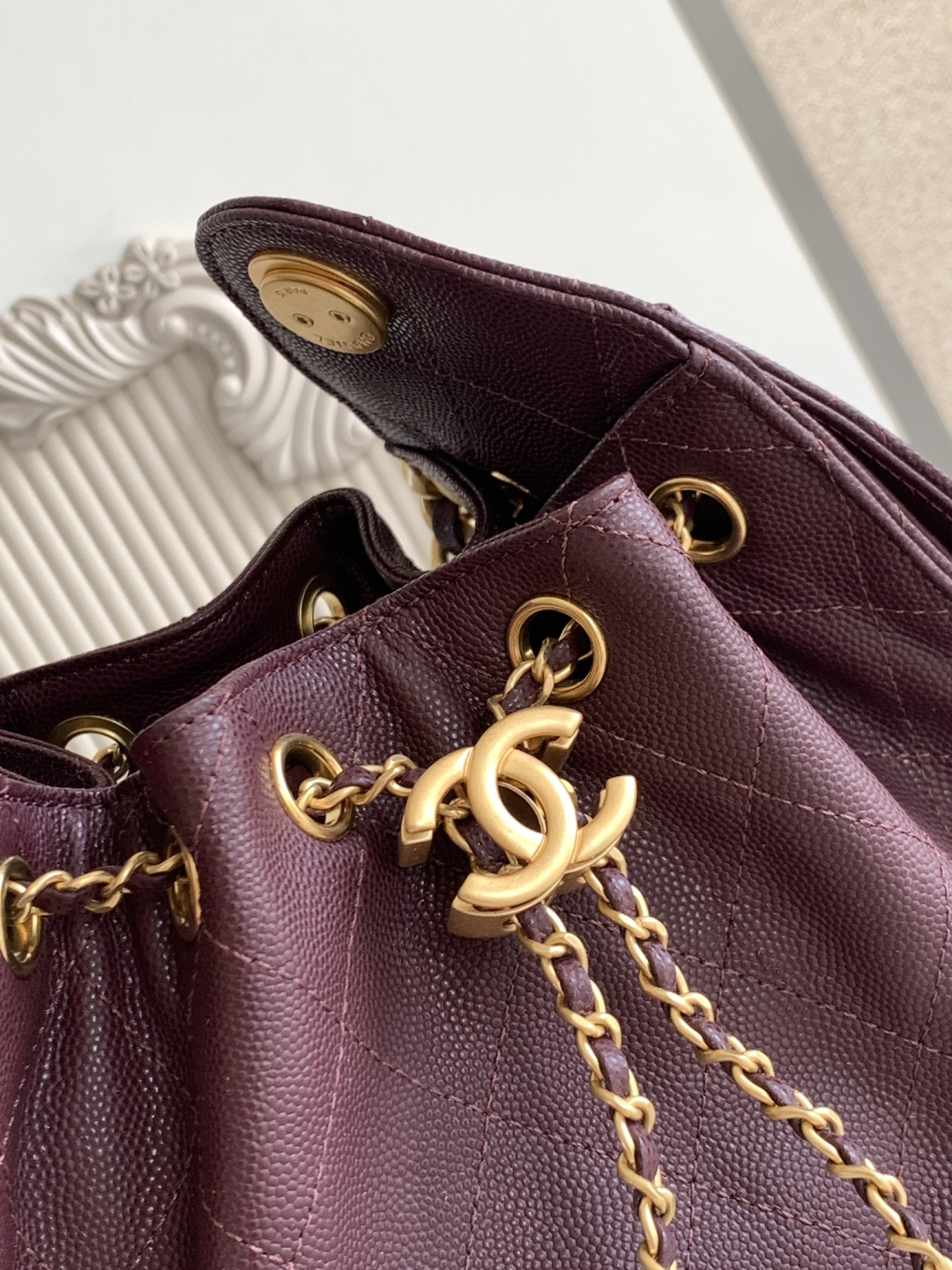 [TOP] CHANEL Mini Hobo Bag 20x22x12.5CM - Claret