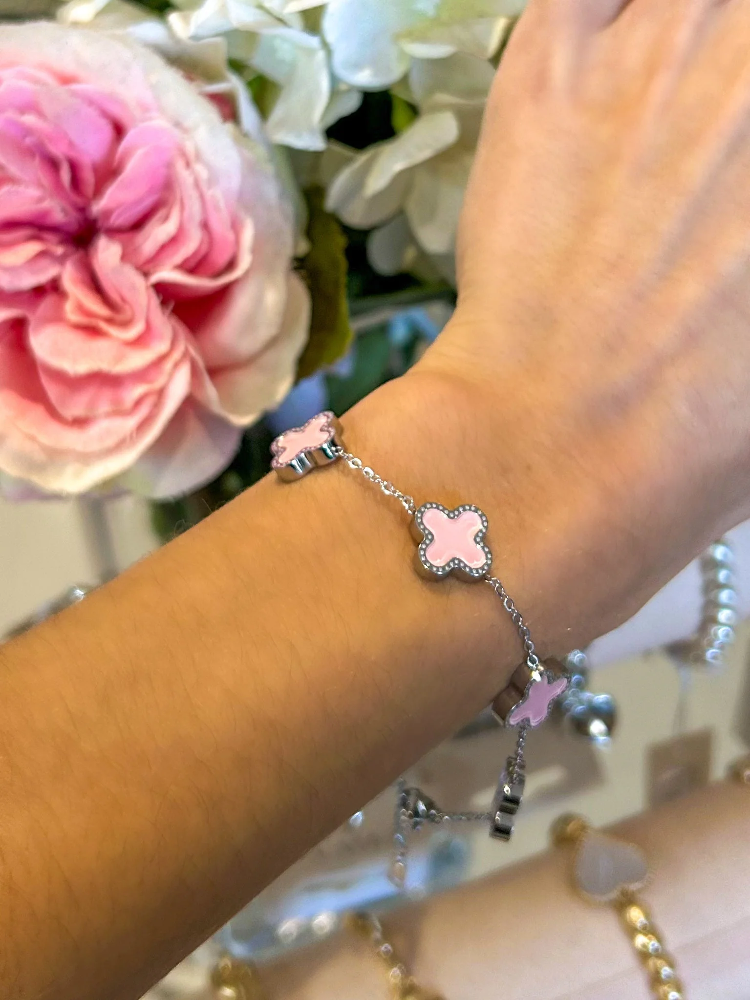 Reversible Pink/White 5 Leaf Clover Multi Bracelet