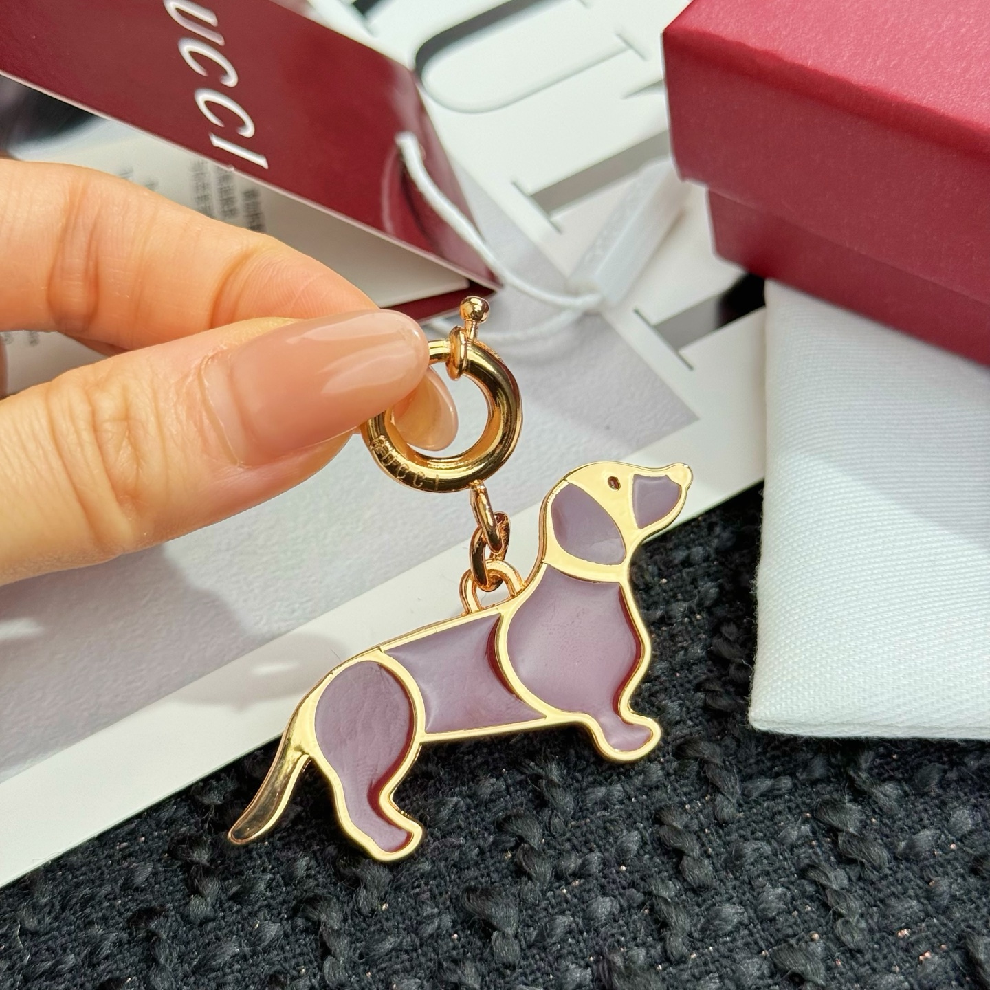 [TOP] GUCCI Dog Key Chain  - Gold