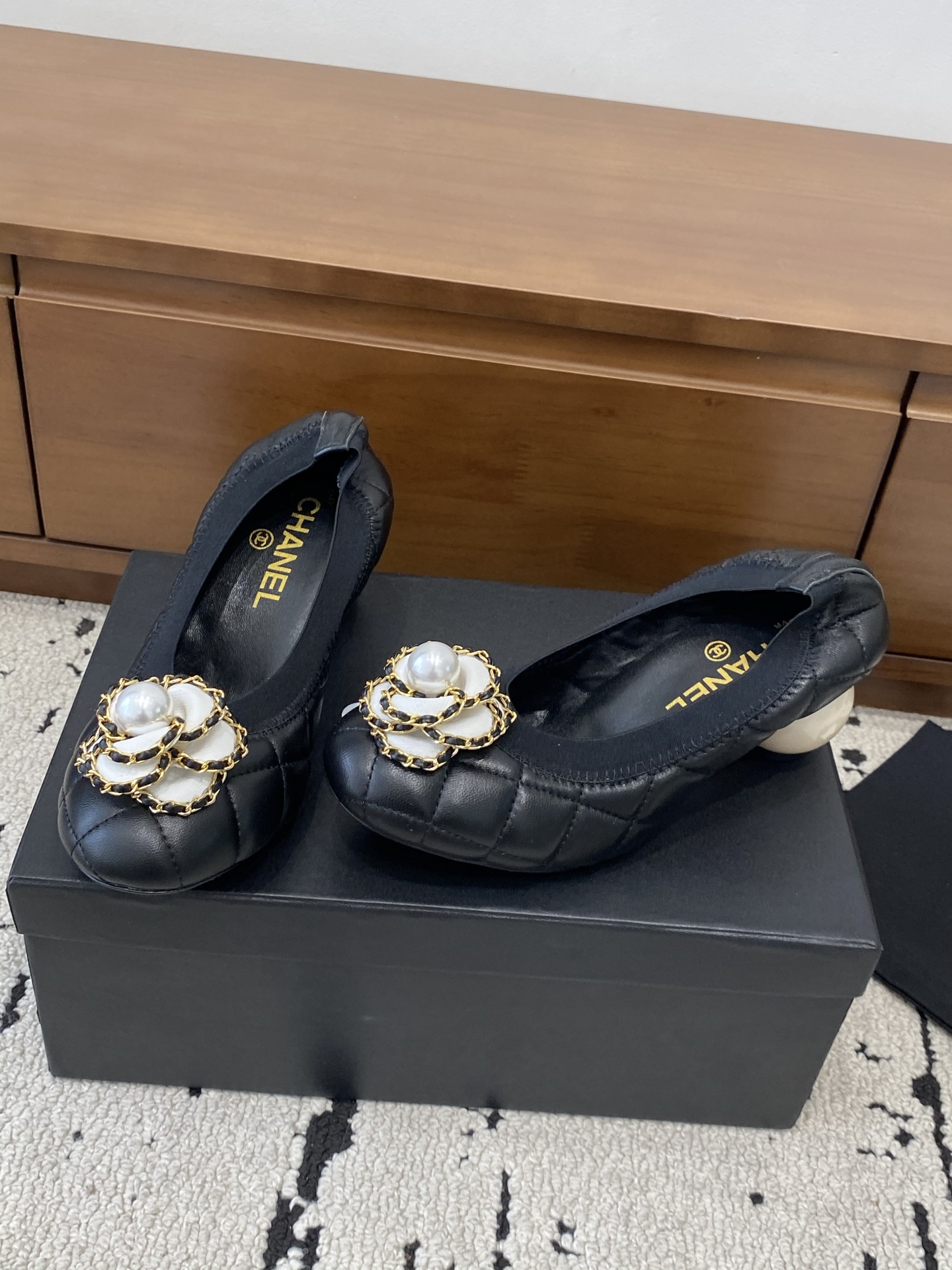 [TOP] CHANEL Pumps - Black - 711 Luxury